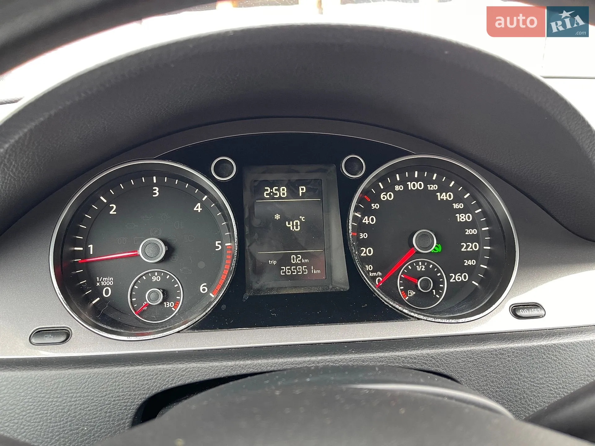 2010 Volkswagen Passat - мініатюра 32