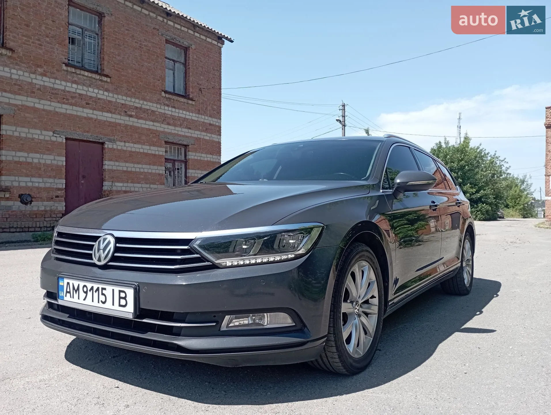 2015 Volkswagen Passat - мініатюра 9