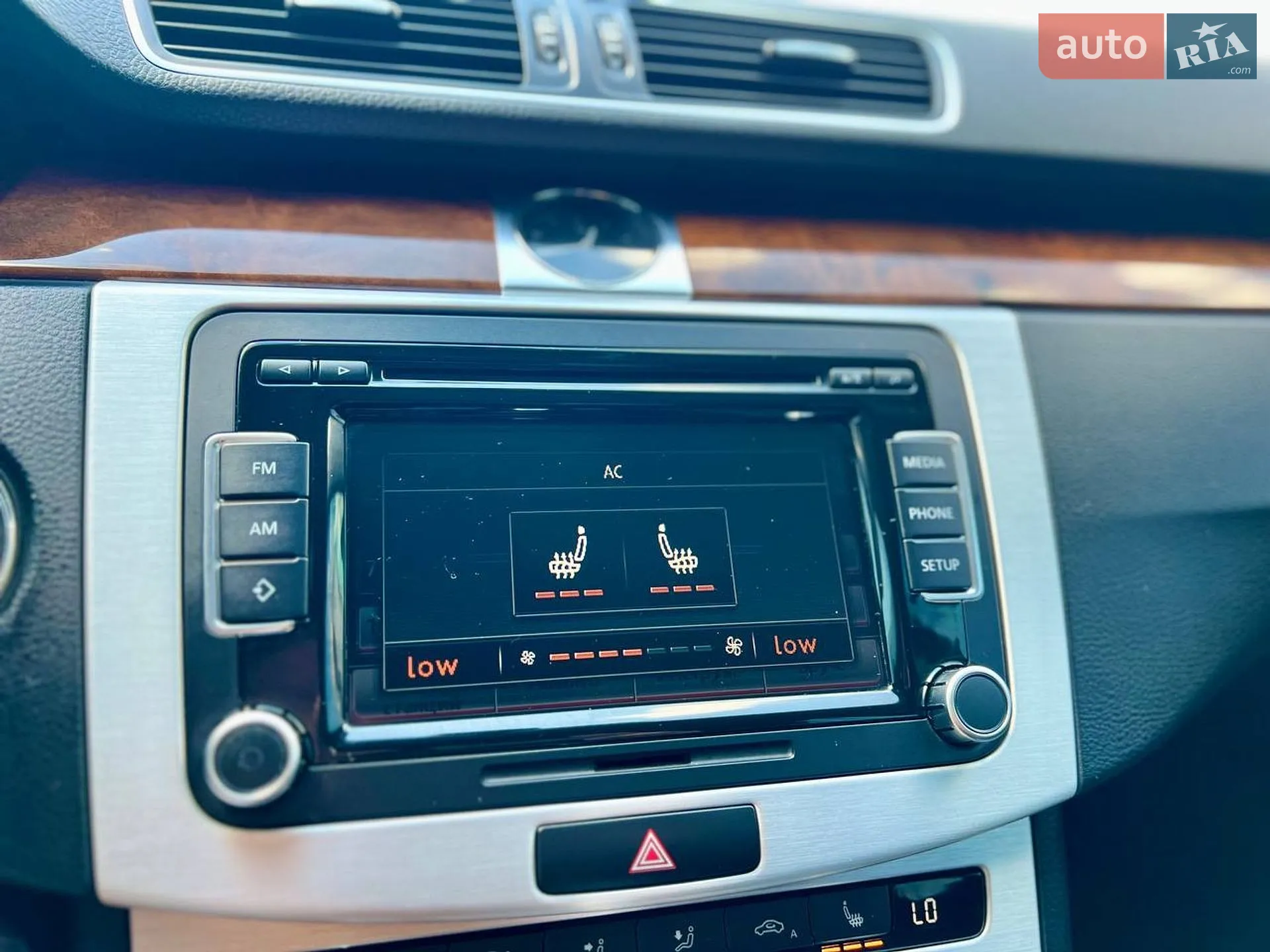 2012 Volkswagen Passat - мініатюра 23