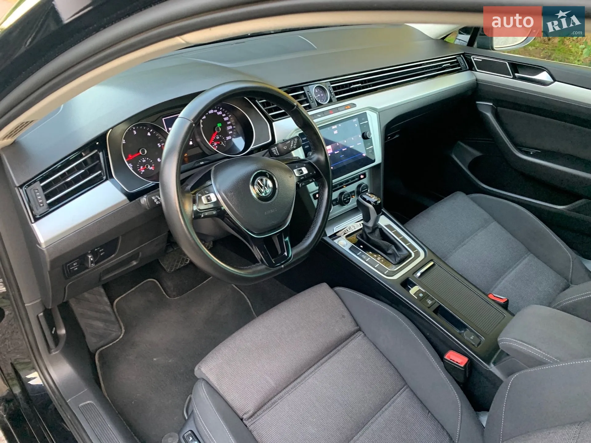 2019 Volkswagen Passat - мініатюра 23