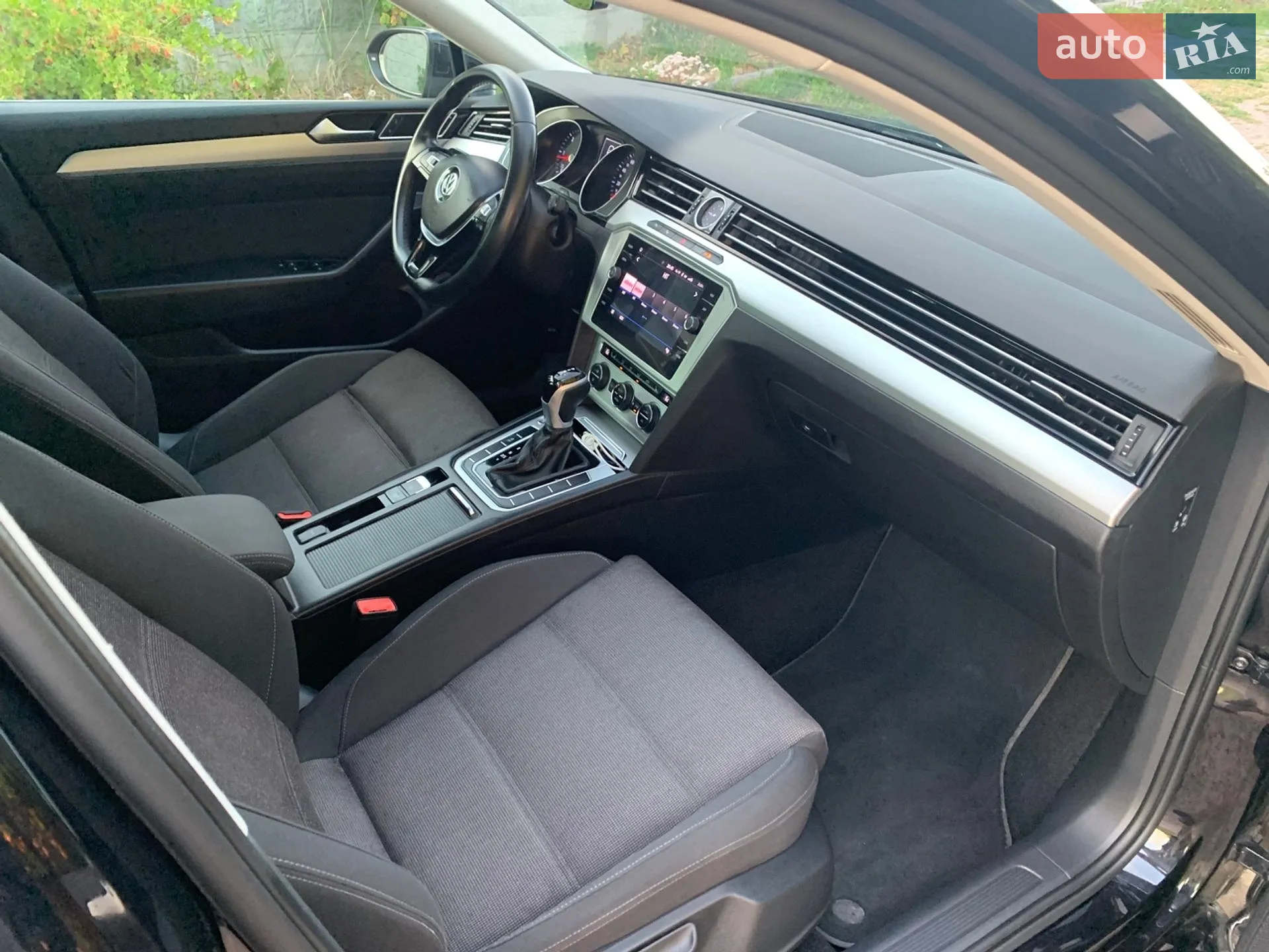2019 Volkswagen Passat - мініатюра 38