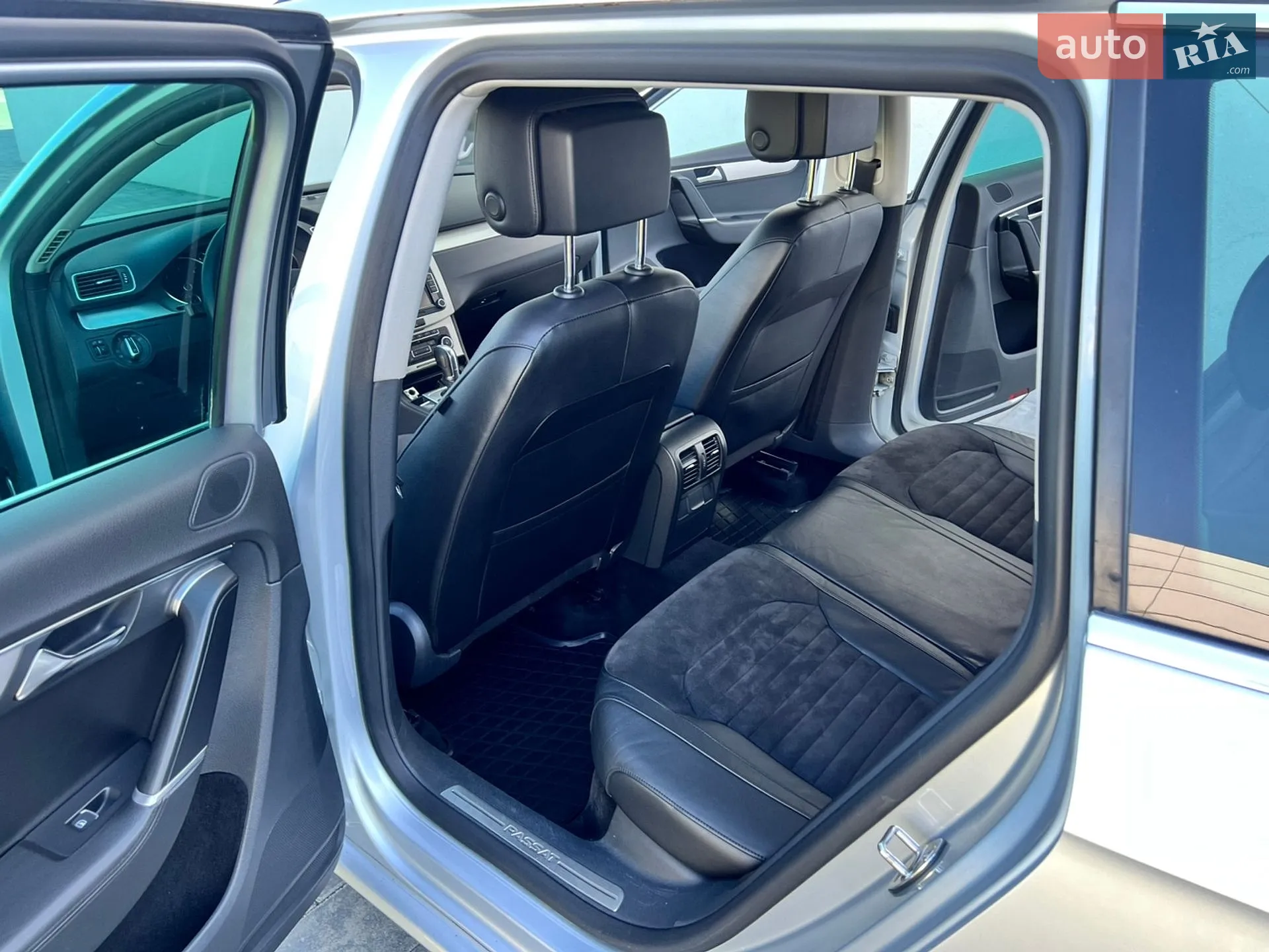 2011 Volkswagen Passat - мініатюра 13