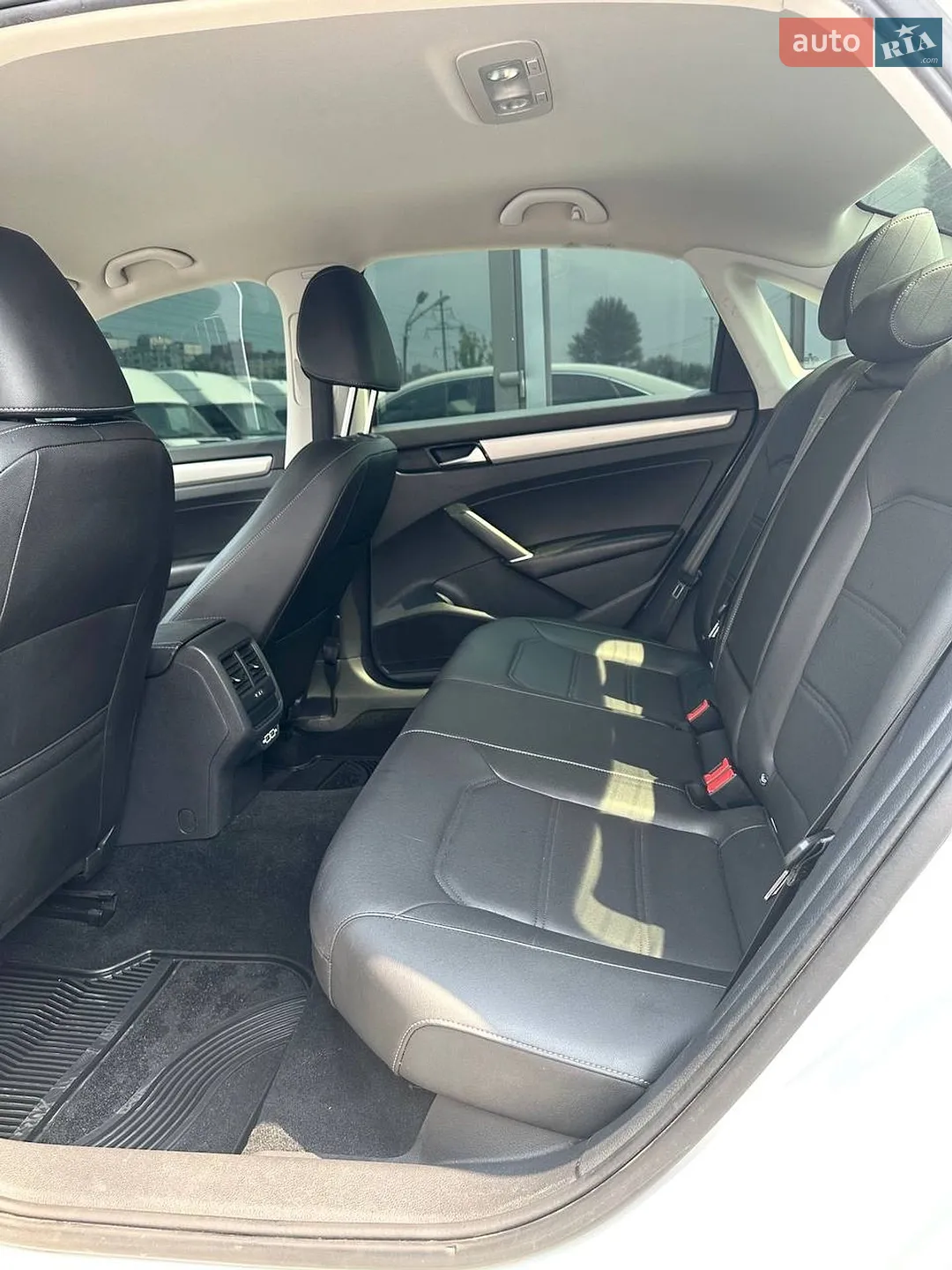 2019 Volkswagen Passat - мініатюра 15