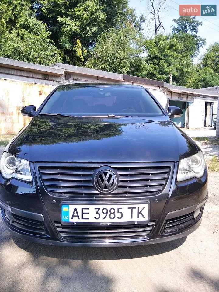 2010 Volkswagen Passat - мініатюра 16