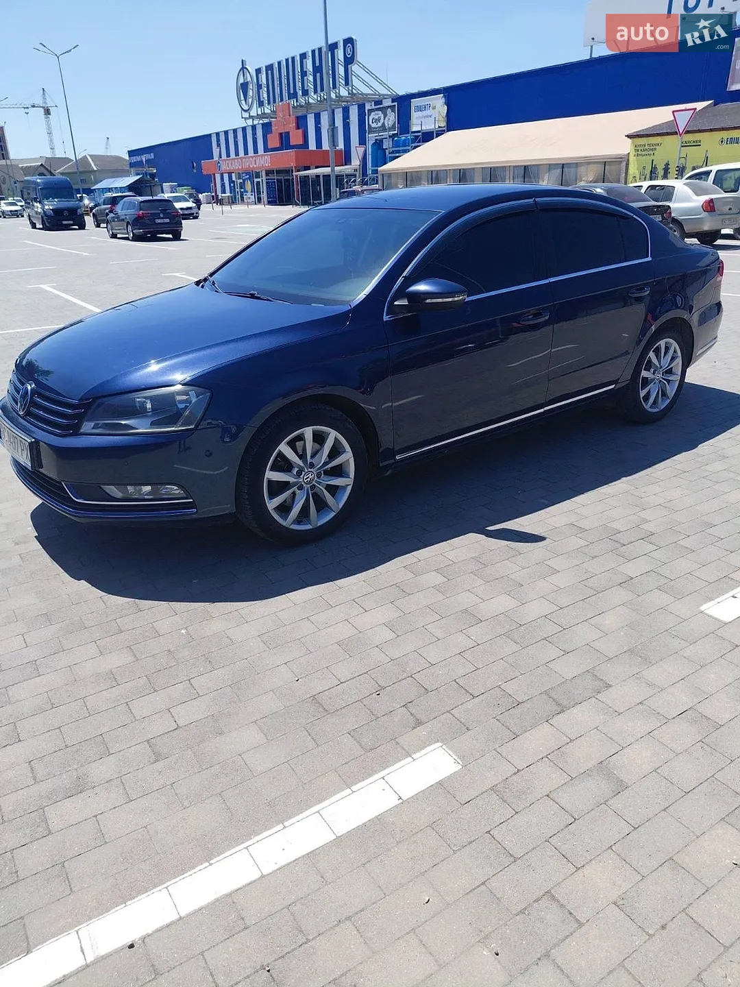 2014 Volkswagen Passat - мініатюра 3