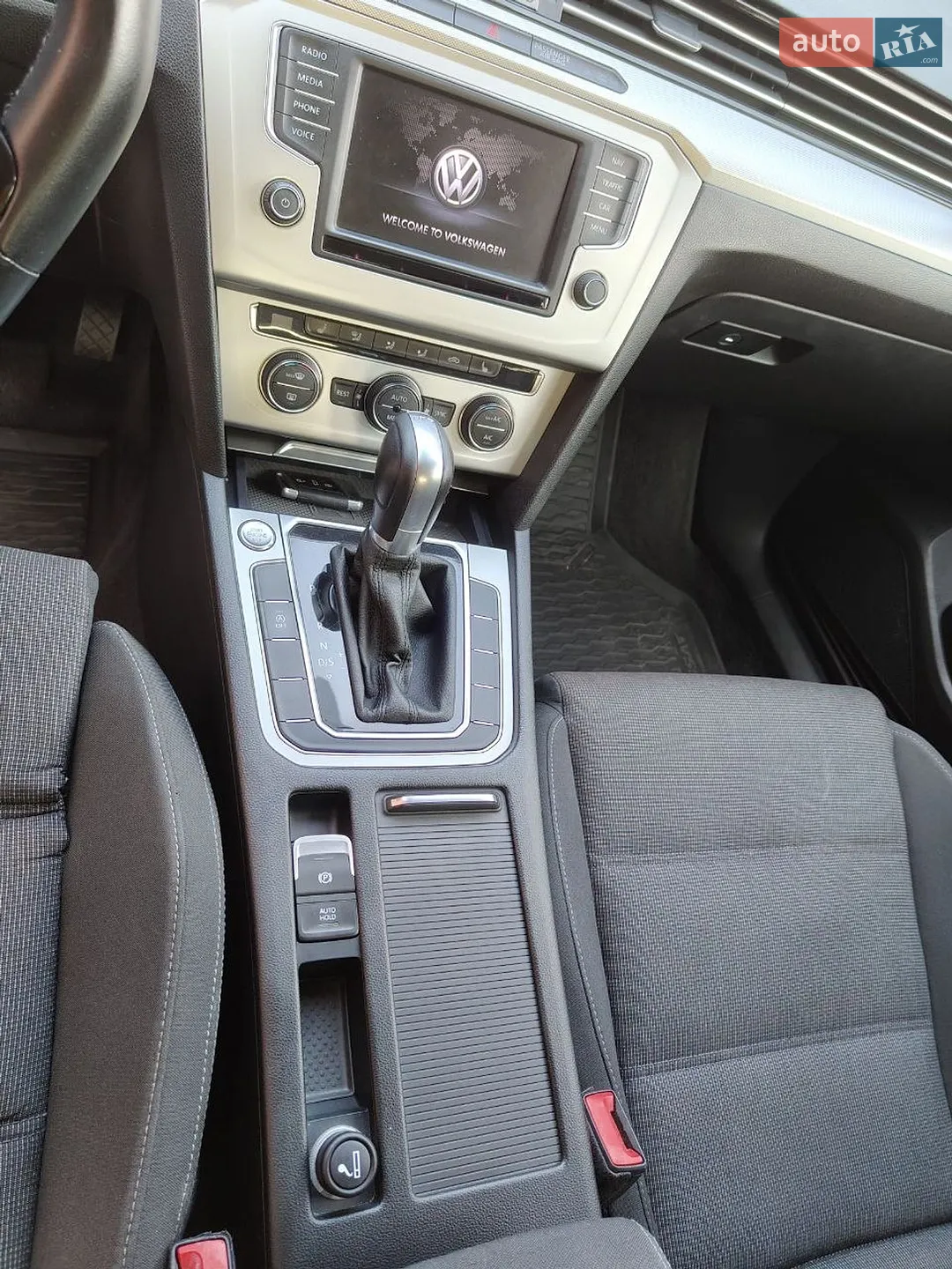 2016 Volkswagen Passat - мініатюра 19
