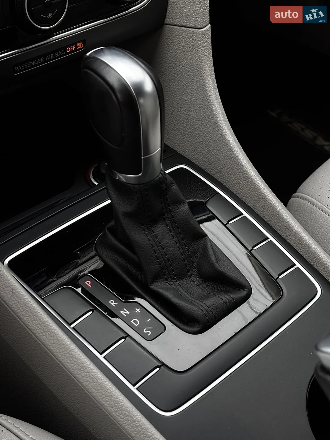 2016 Volkswagen Passat - мініатюра 21