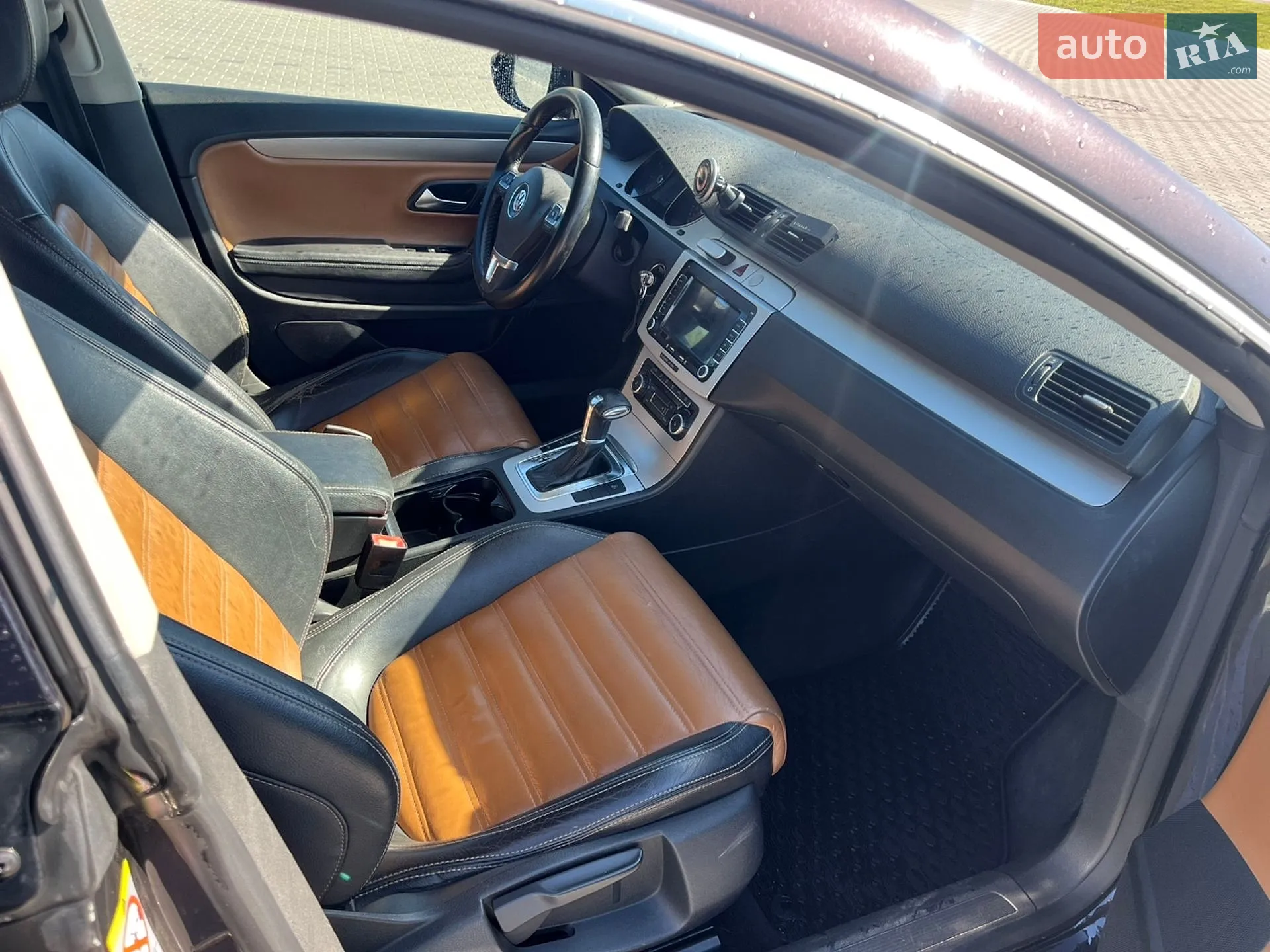 2010 Volkswagen Passat - мініатюра 11