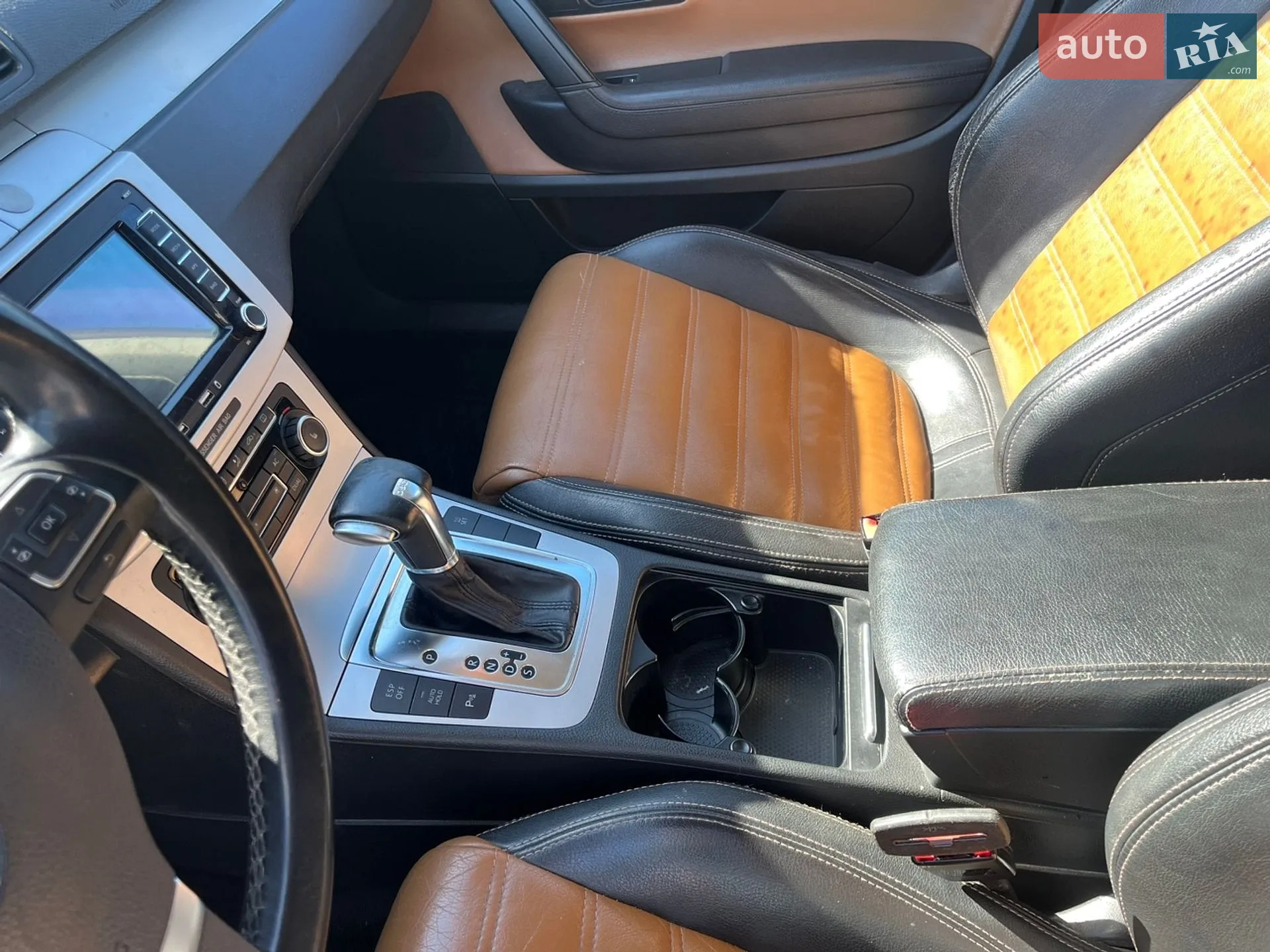 2010 Volkswagen Passat - мініатюра 16