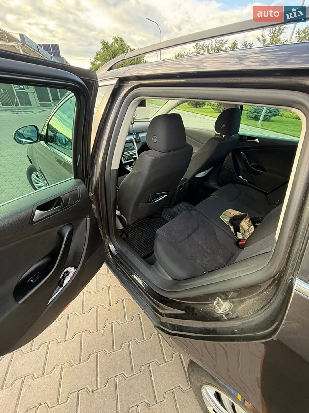 2010 Volkswagen Passat - мініатюра 10