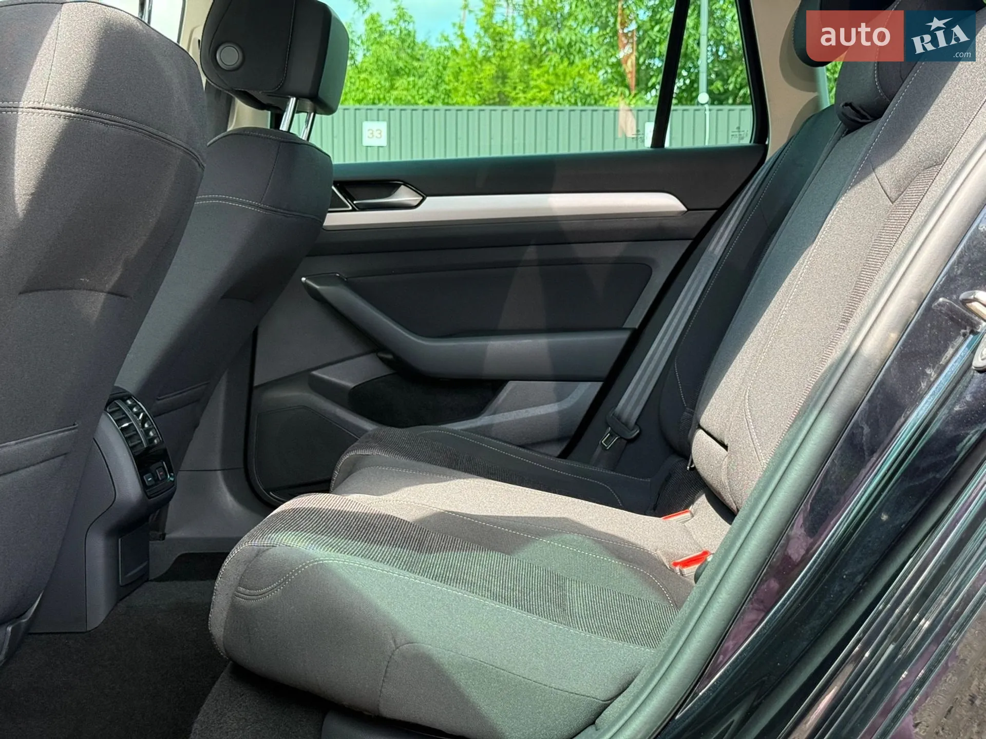 2019 Volkswagen Passat - мініатюра 26