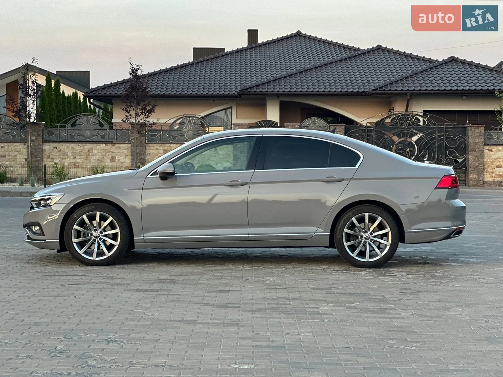 2022 Volkswagen Passat - мініатюра 12