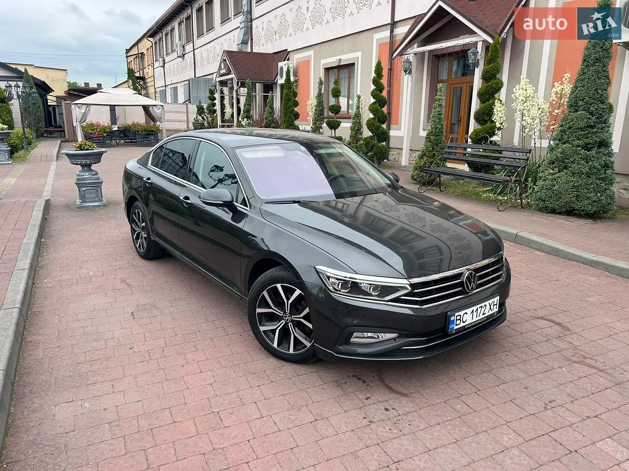 Volkswagen Passat 2022 photo 3
