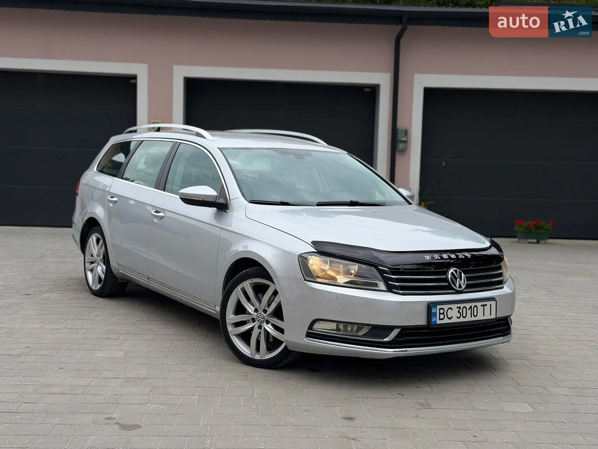 2010 Volkswagen Passat - фото 1