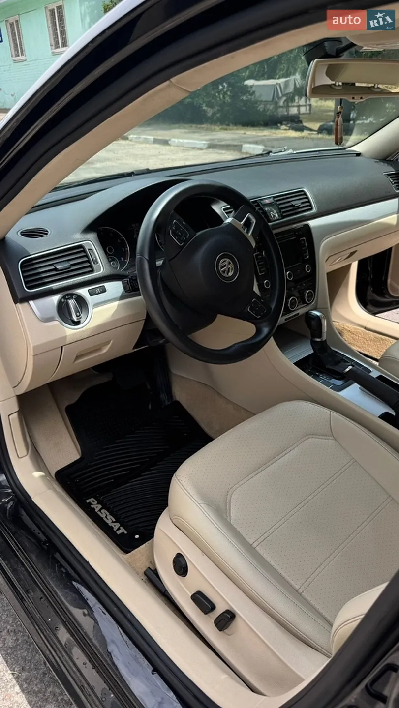 2012 Volkswagen Passat - мініатюра 9