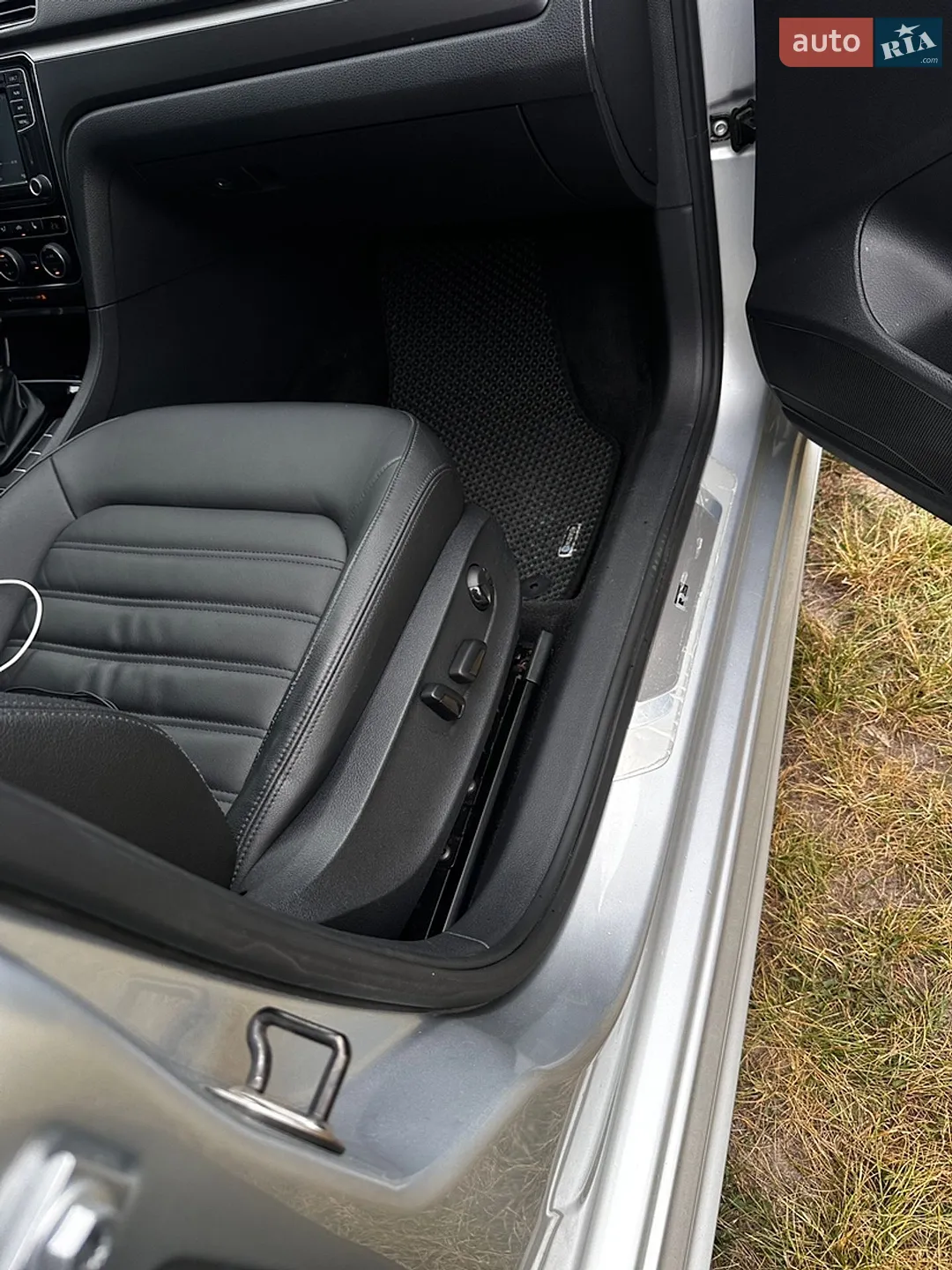 2017 Volkswagen Passat - мініатюра 24