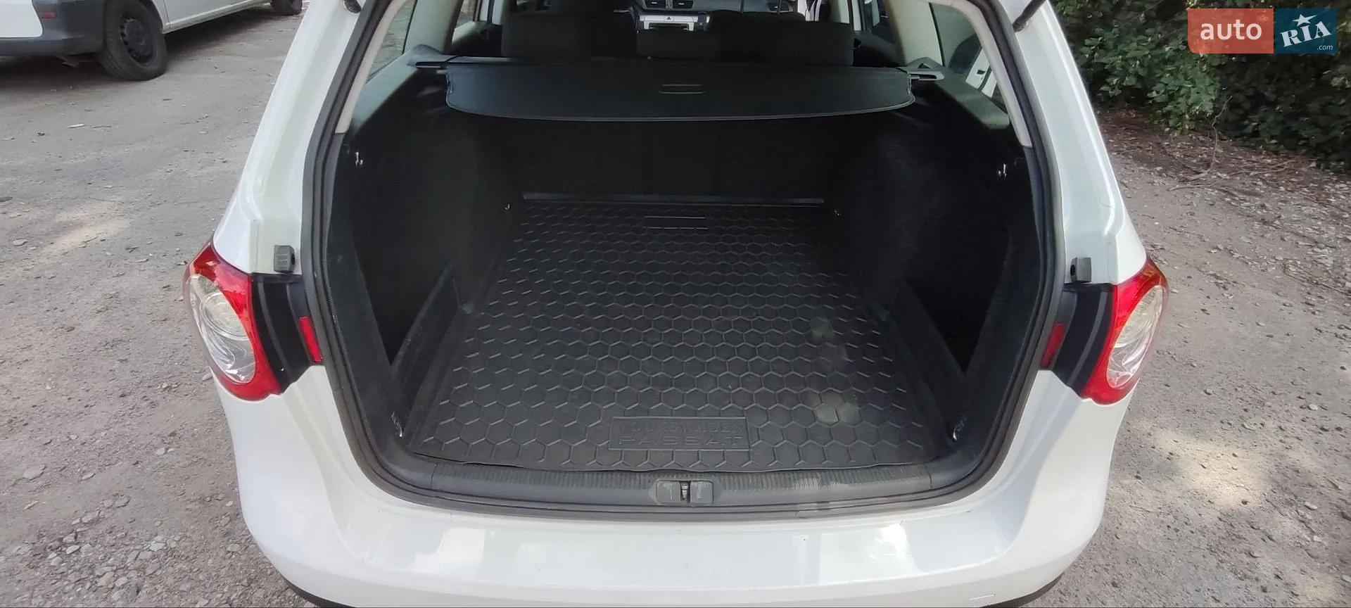 2010 Volkswagen Passat - мініатюра 14