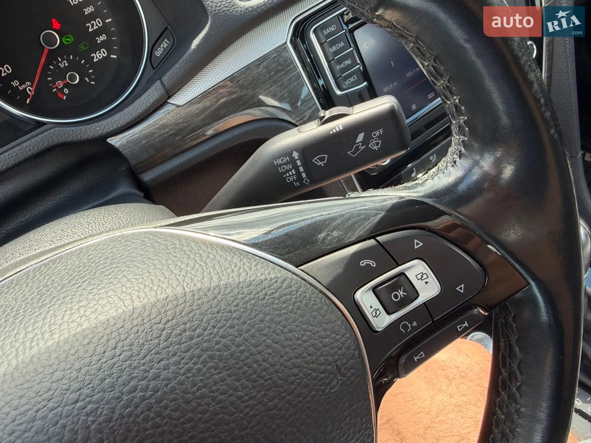 2016 Volkswagen Passat - мініатюра 25