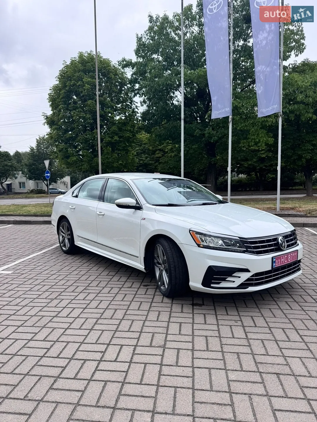 2016 Volkswagen Passat - мініатюра 2