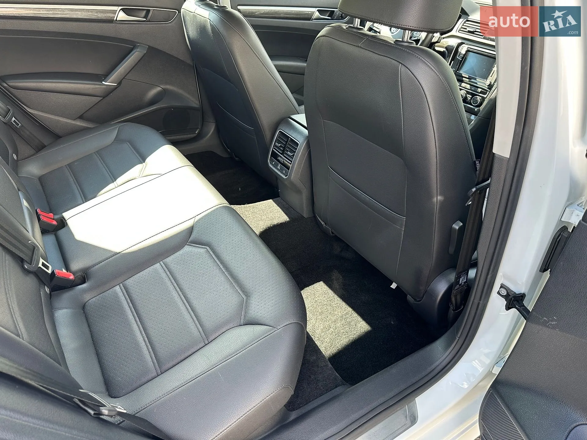 2018 Volkswagen Passat - мініатюра 26