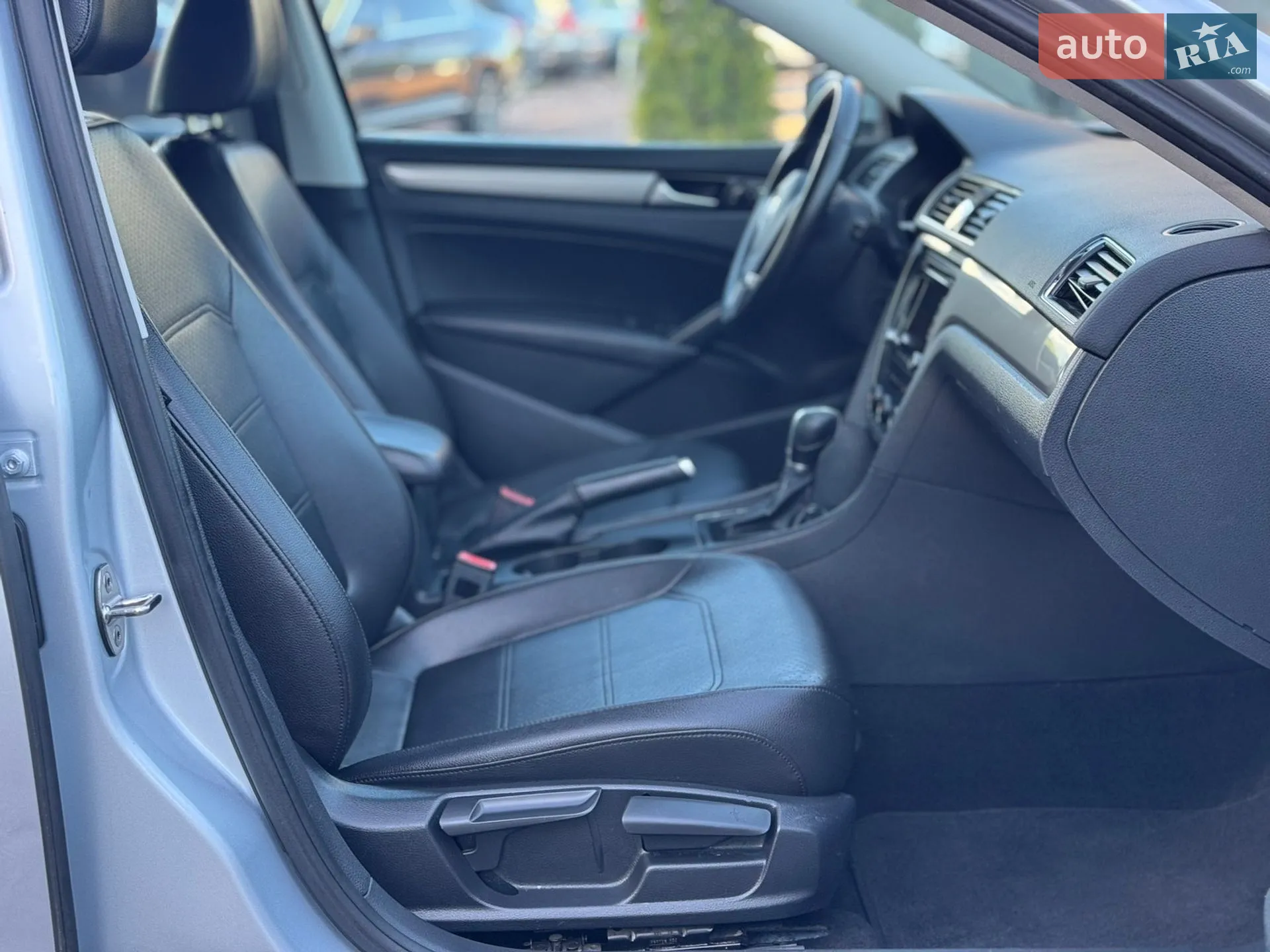 2015 Volkswagen Passat - мініатюра 17
