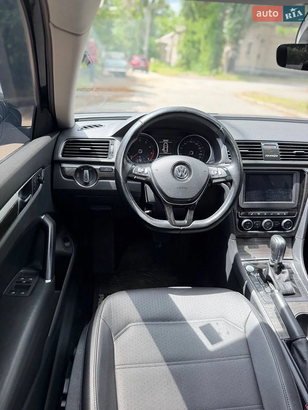 2017 Volkswagen Passat - мініатюра 12