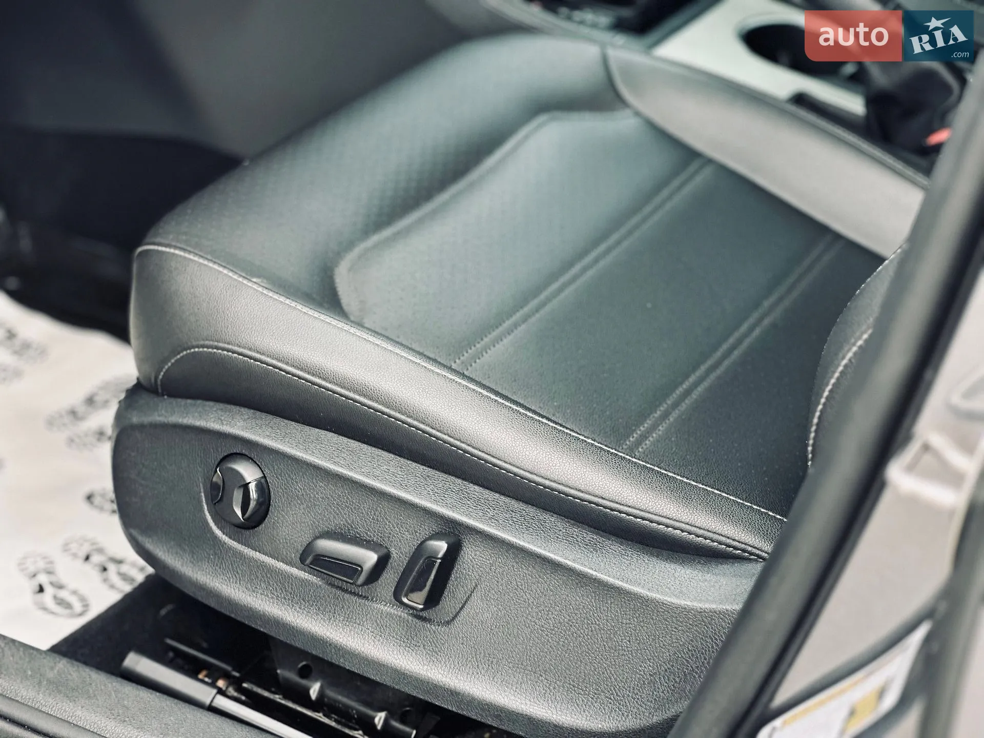 2020 Volkswagen Passat - мініатюра 28