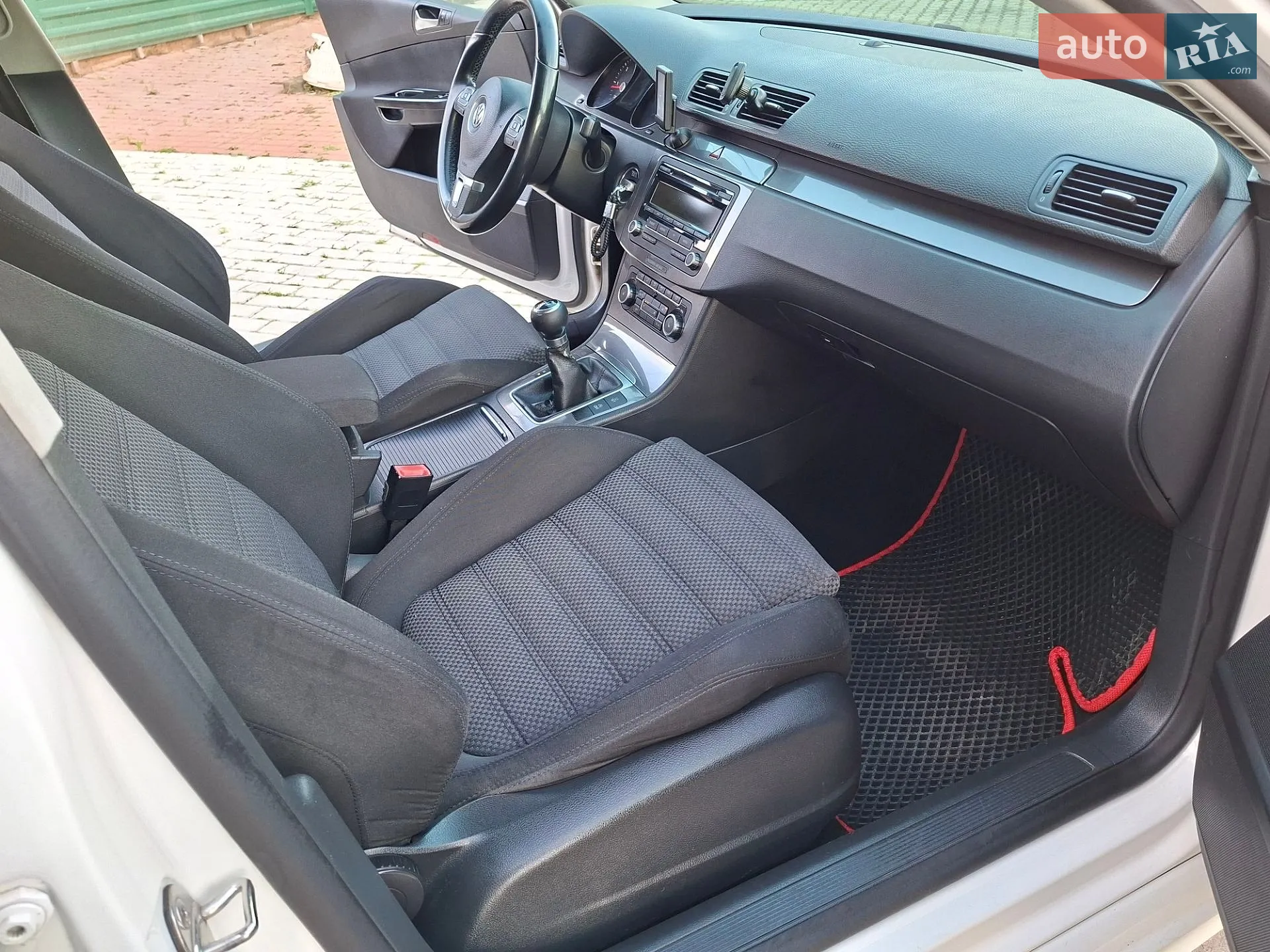 2010 Volkswagen Passat - мініатюра 18