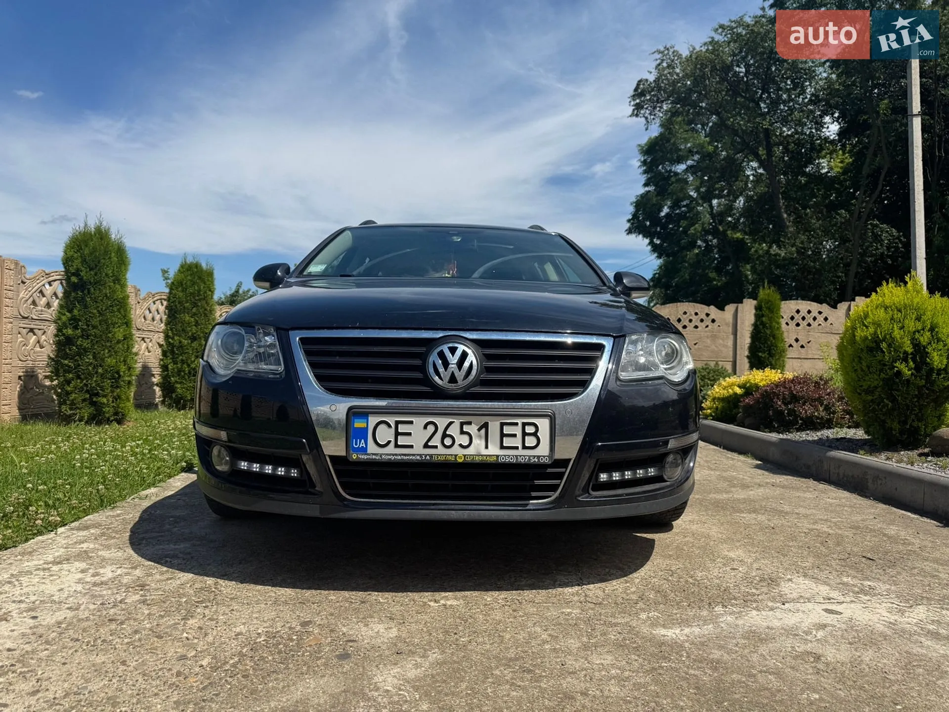 2010 Volkswagen Passat - мініатюра 2