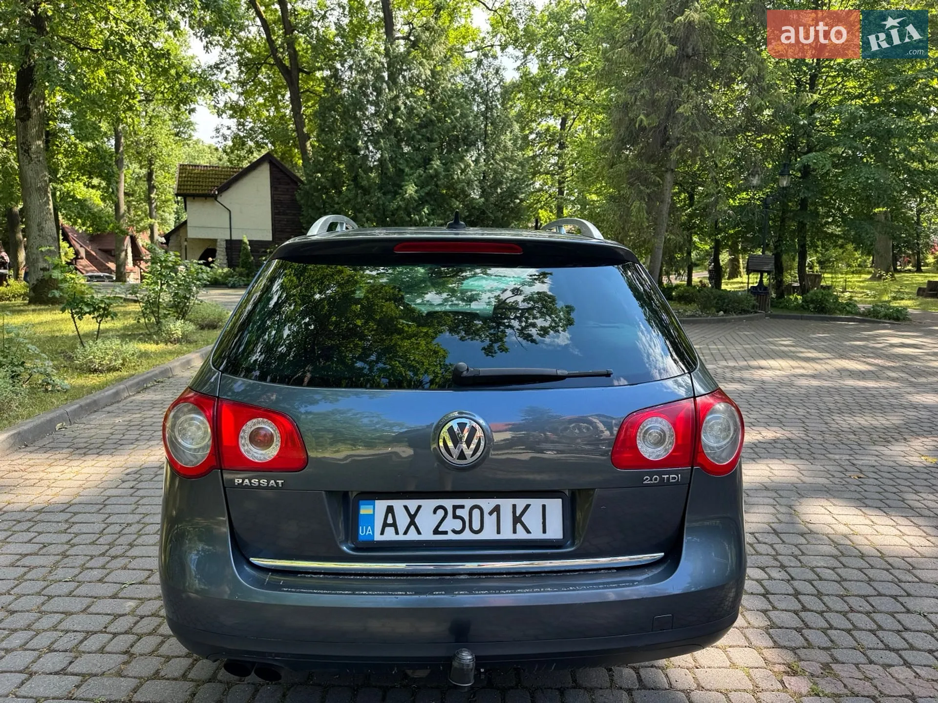 2010 Volkswagen Passat - мініатюра 8