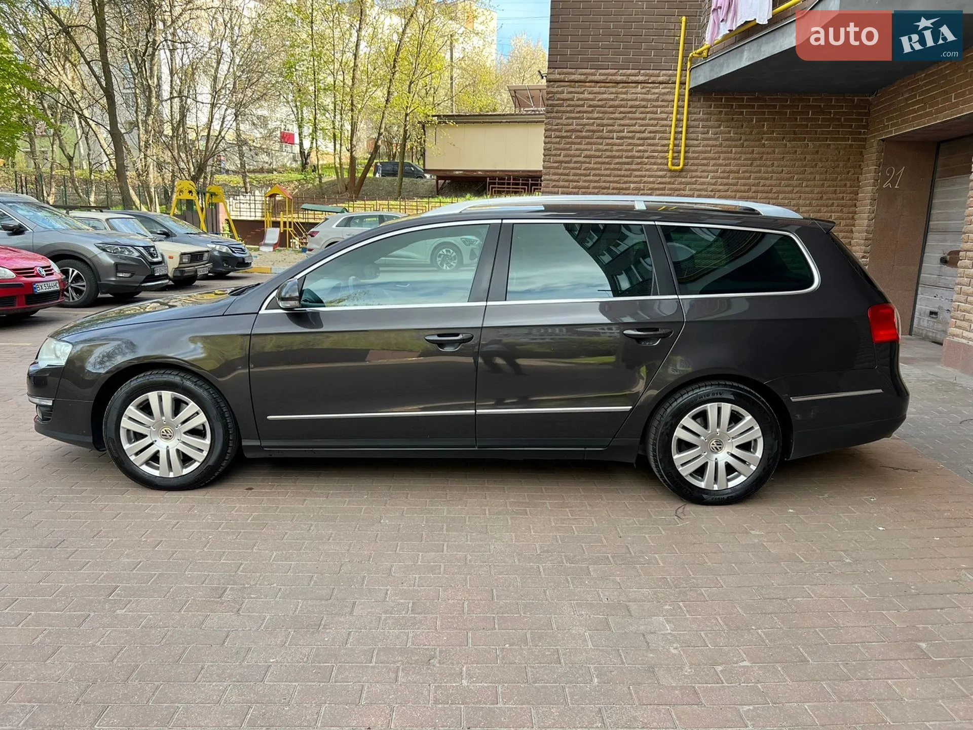 2010 Volkswagen Passat - мініатюра 6