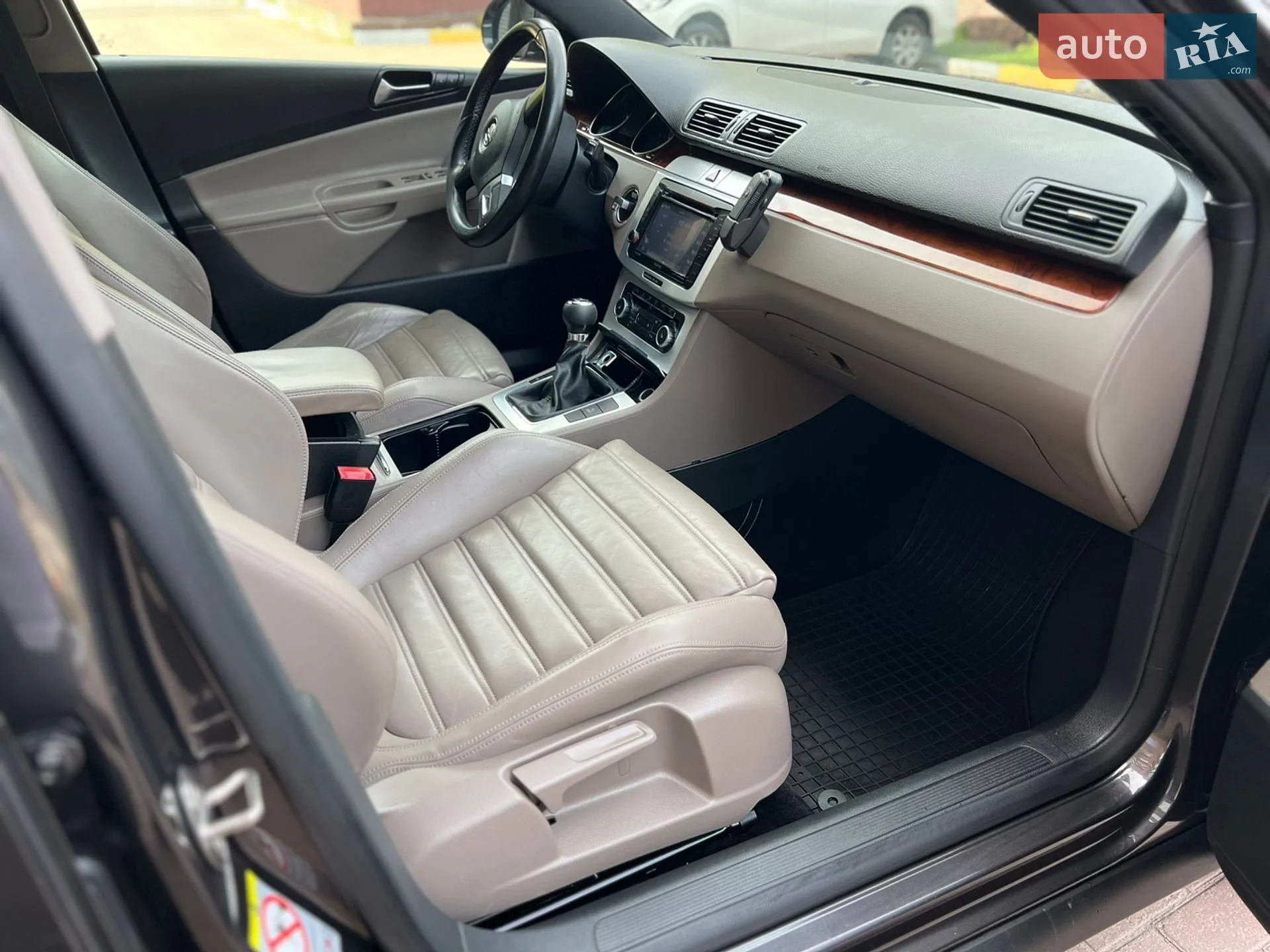 2010 Volkswagen Passat - мініатюра 15