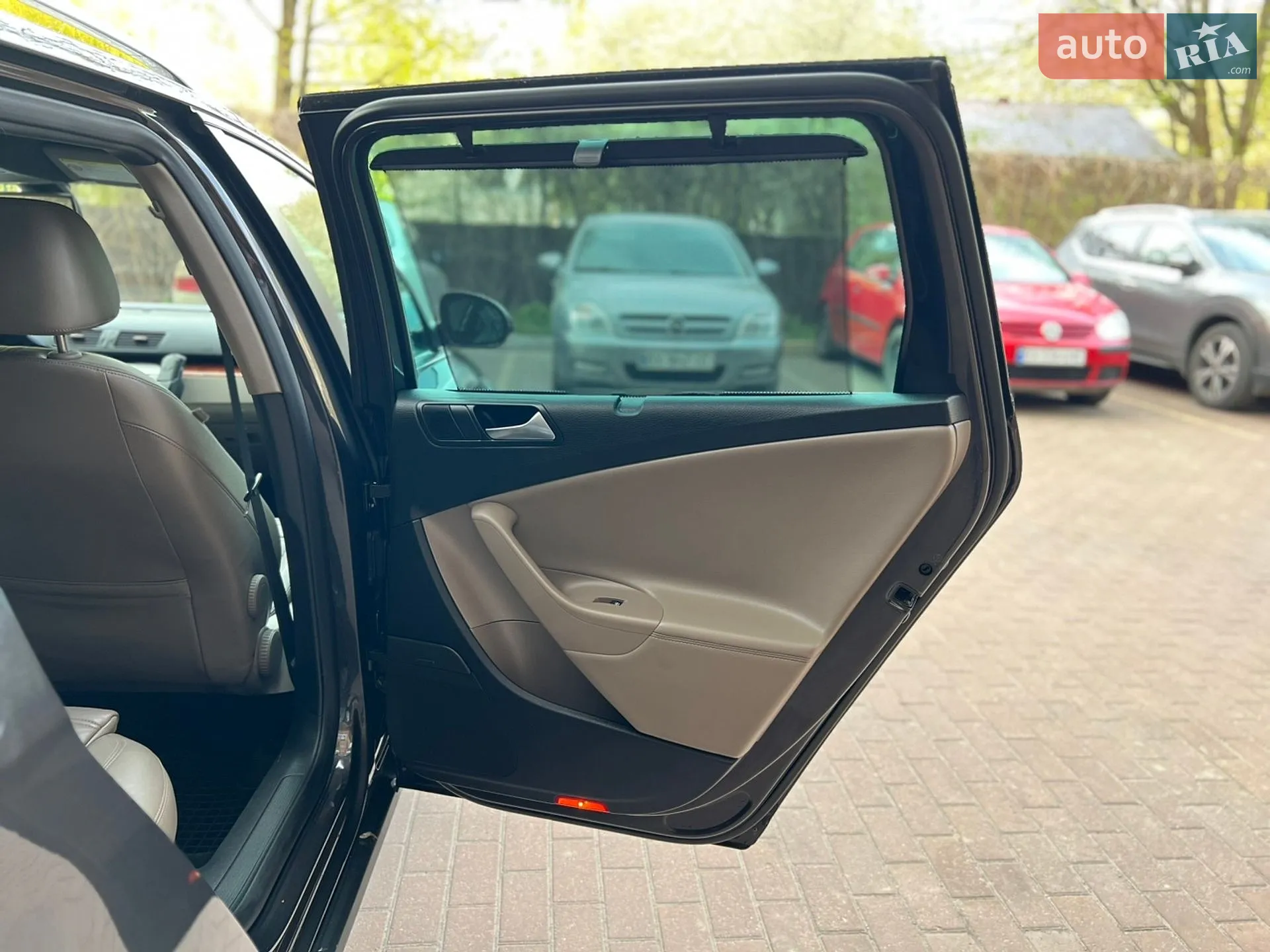 2010 Volkswagen Passat - мініатюра 19