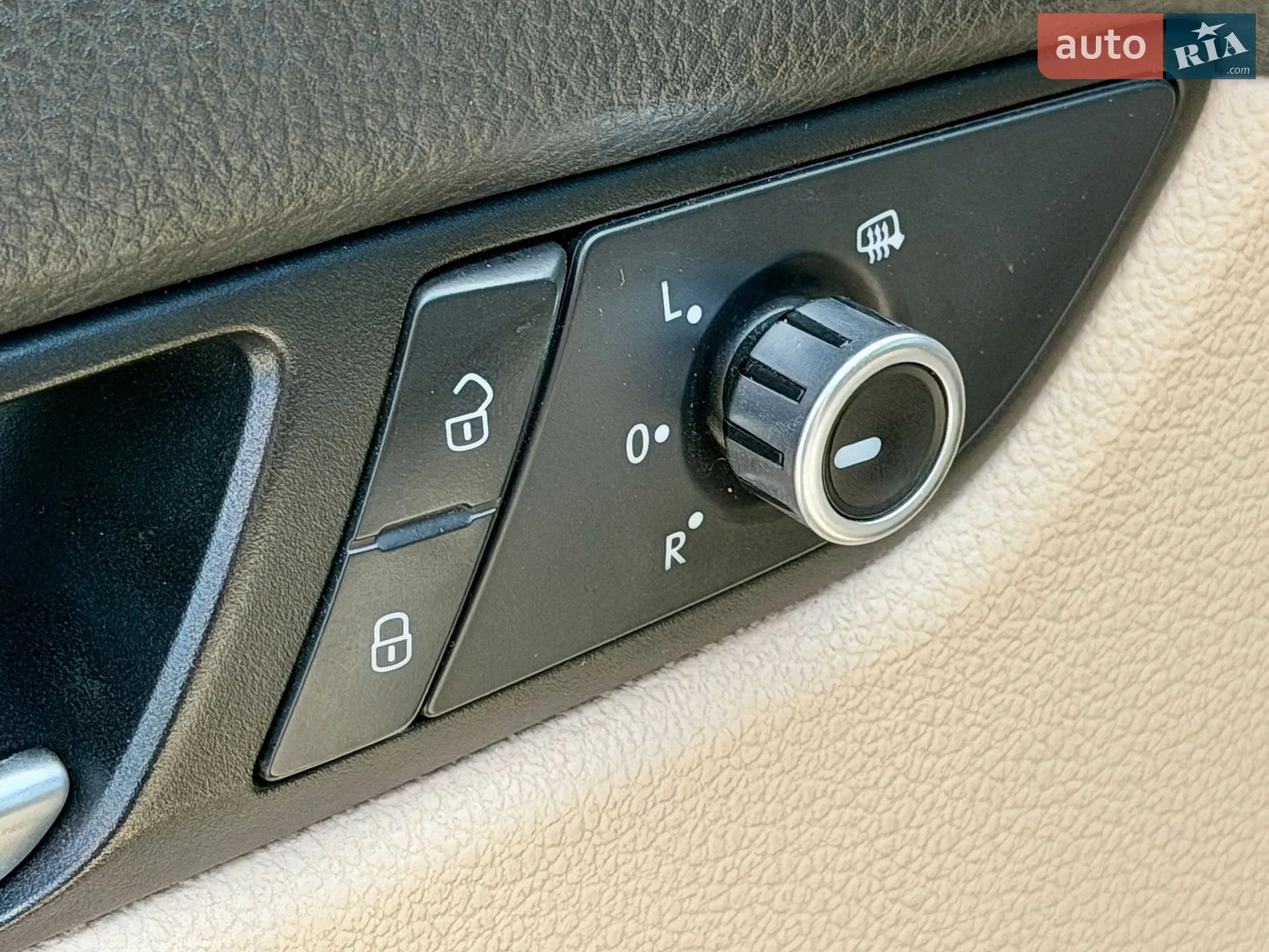 2013 Volkswagen Passat - мініатюра 26