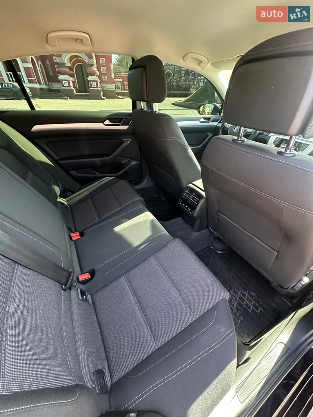 2015 Volkswagen Passat - мініатюра 16