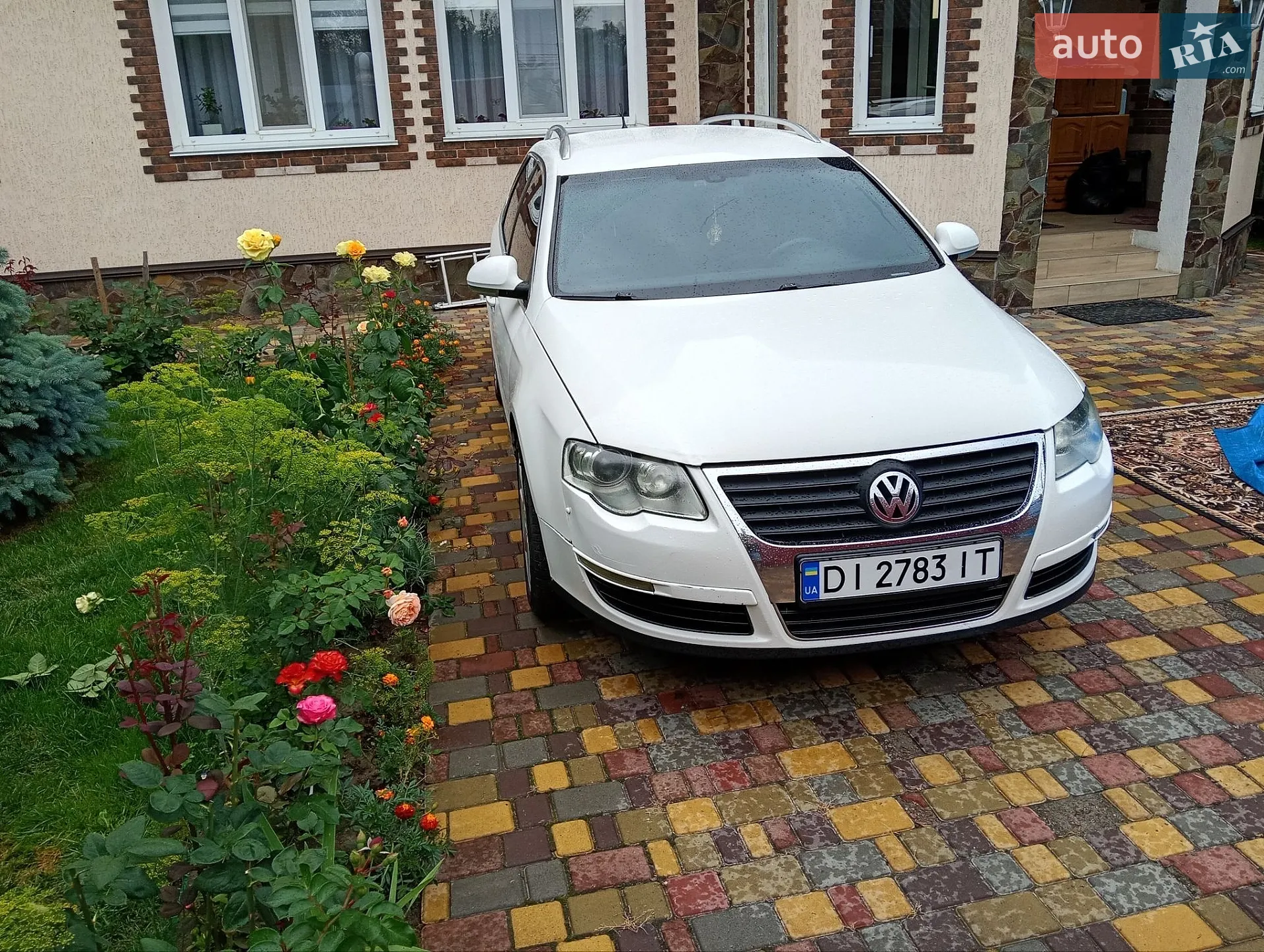 2010 Volkswagen Passat - мініатюра 2