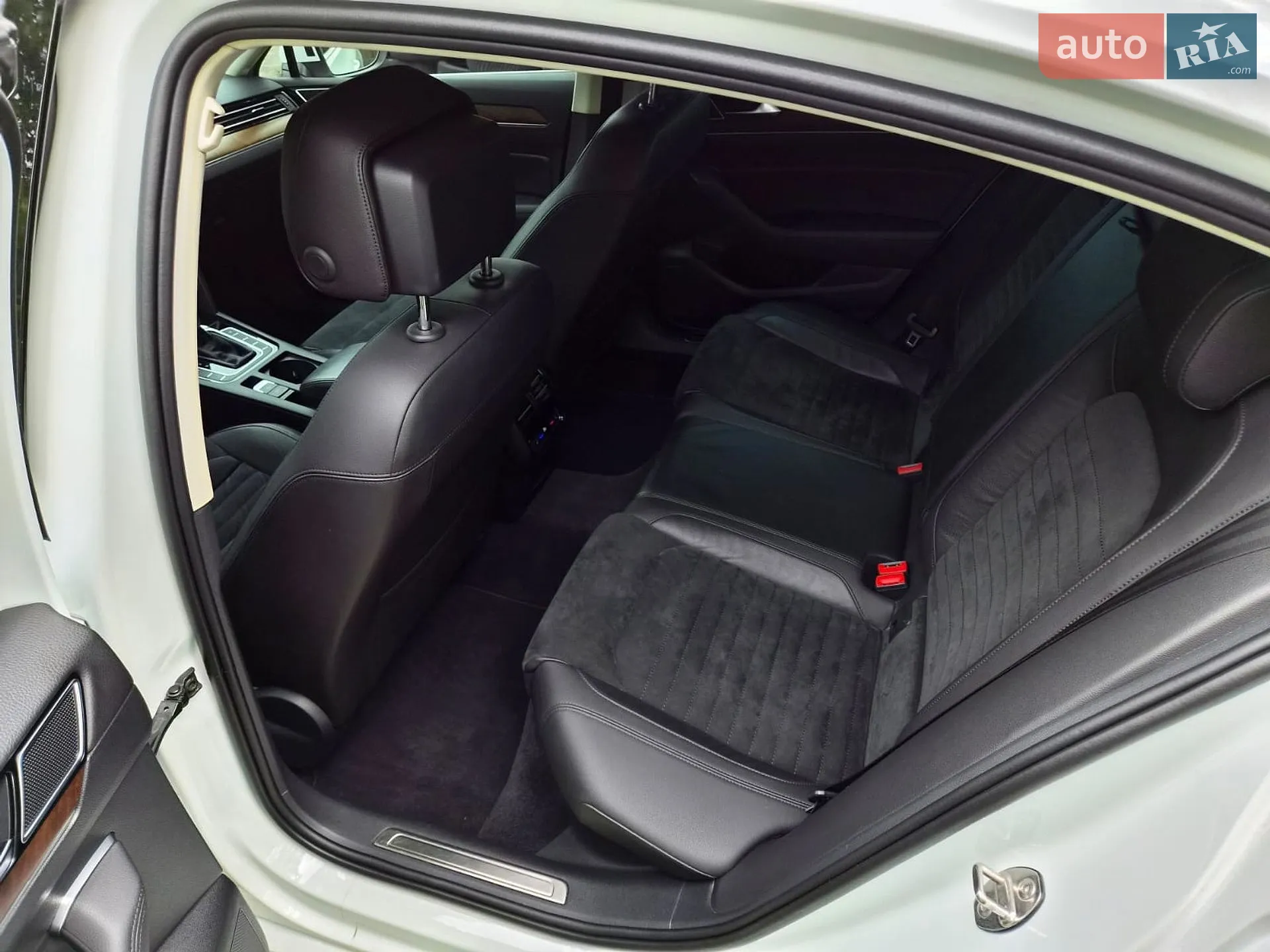 2017 Volkswagen Passat - мініатюра 20