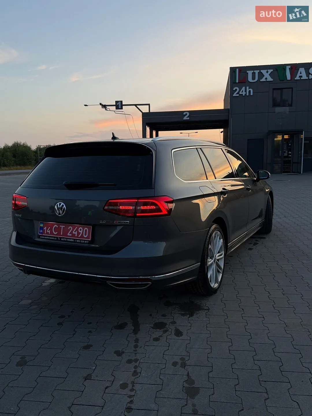 2015 Volkswagen Passat - мініатюра 16