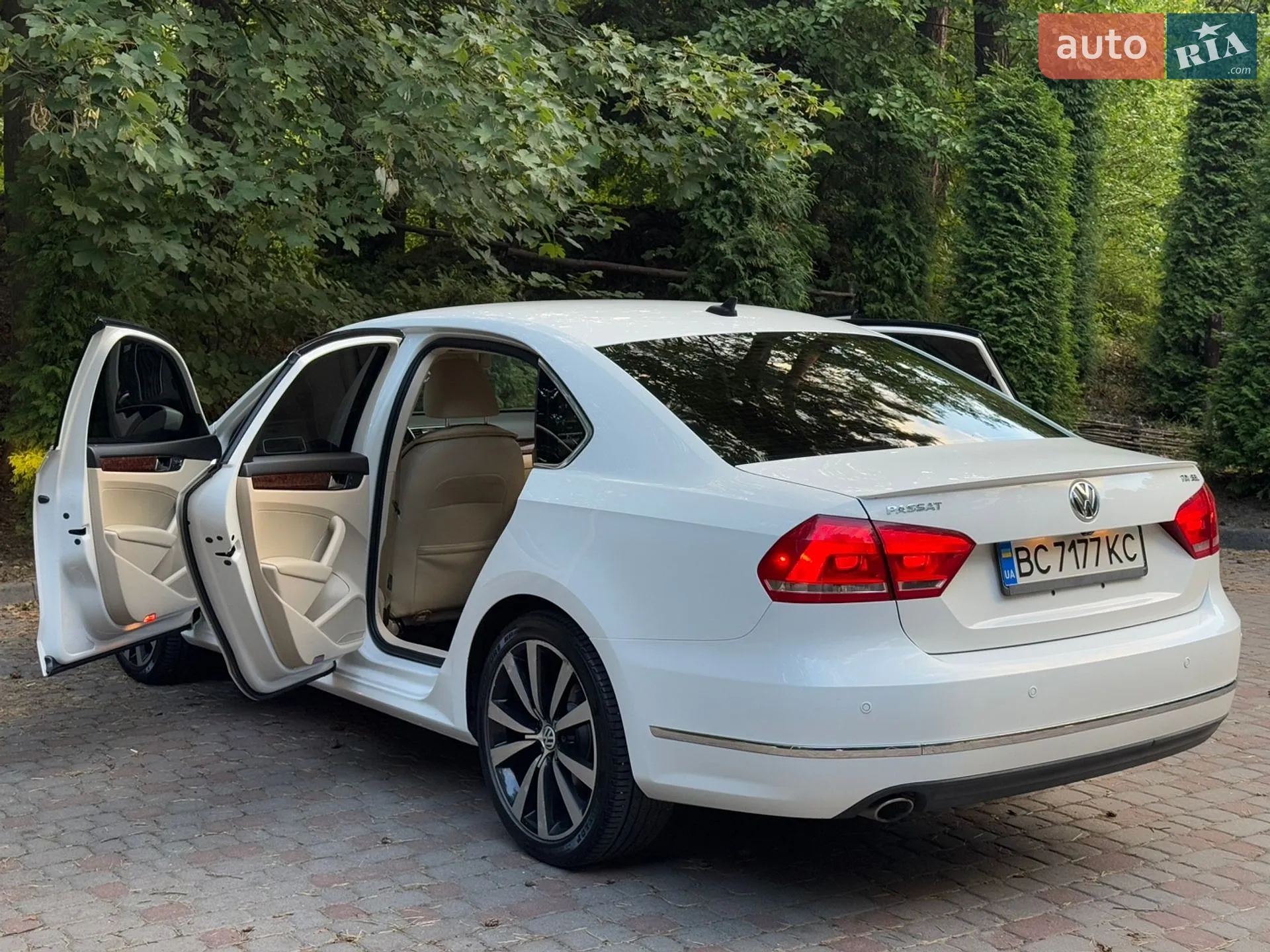 2013 Volkswagen Passat - мініатюра 41