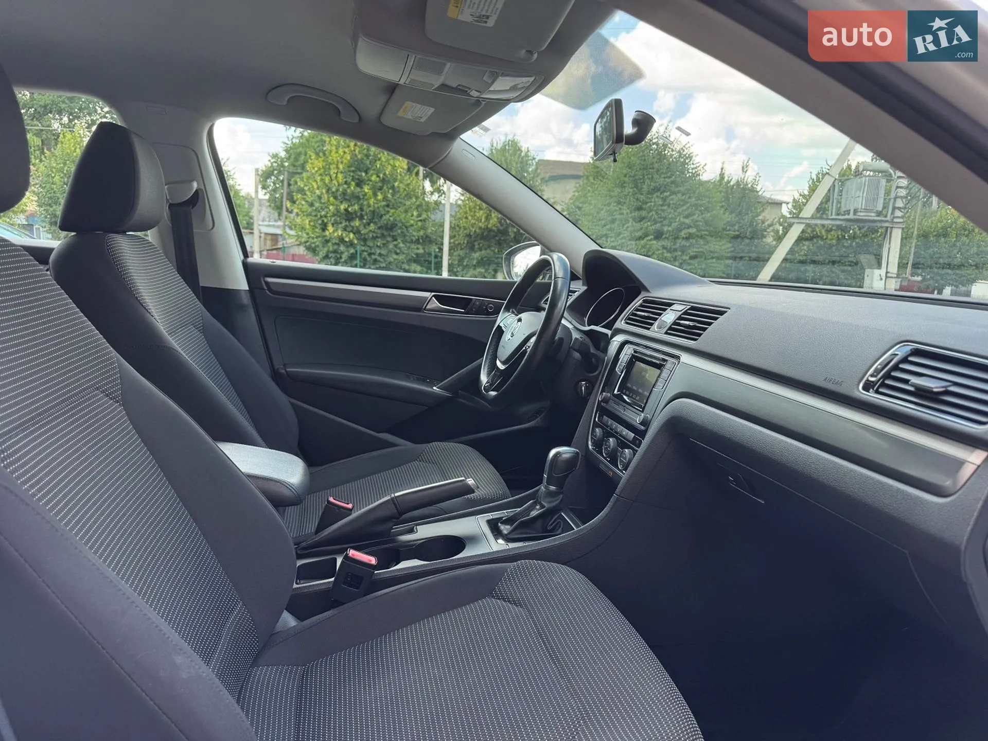2016 Volkswagen Passat - мініатюра 36