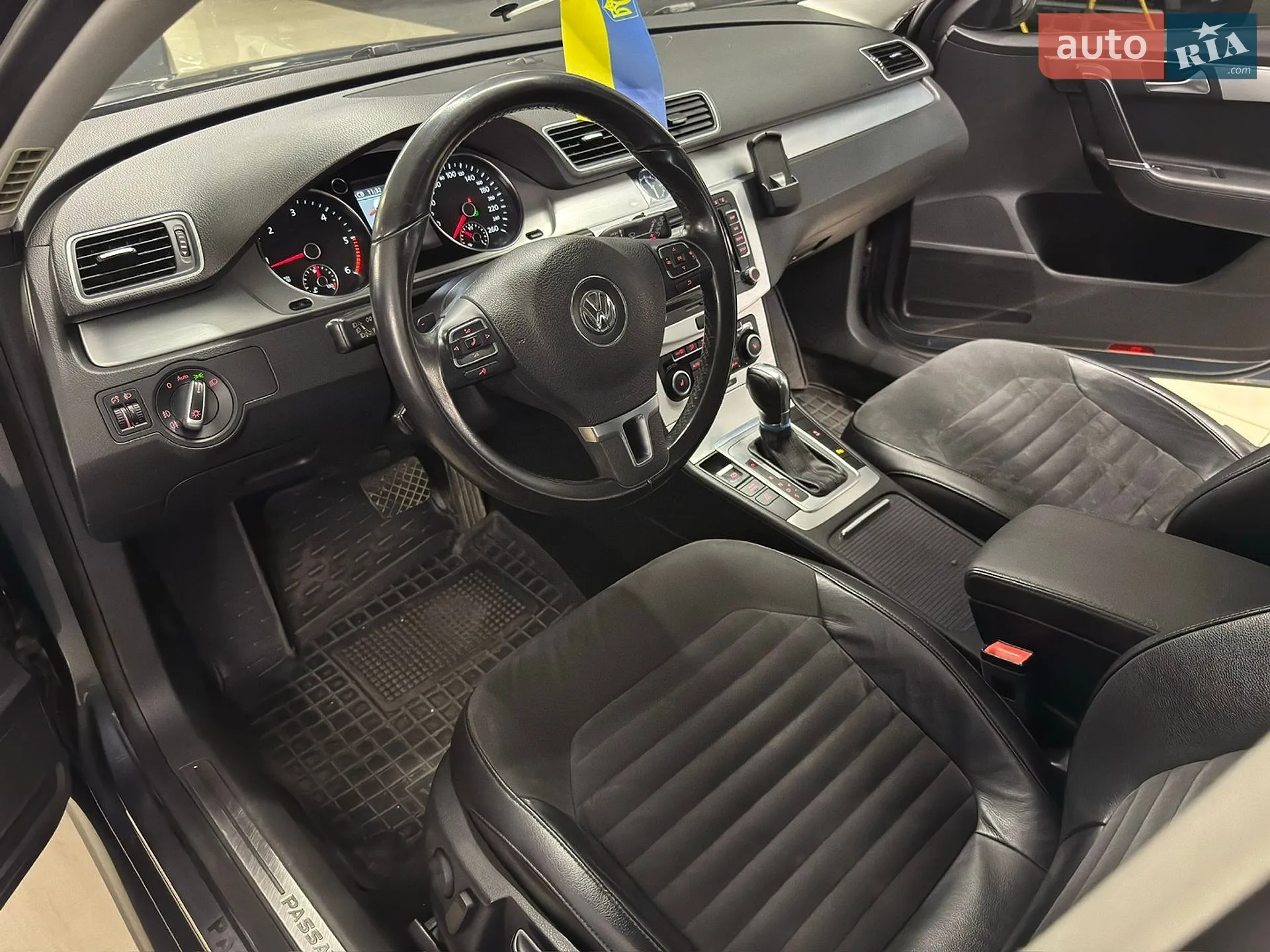 2011 Volkswagen Passat - мініатюра 11