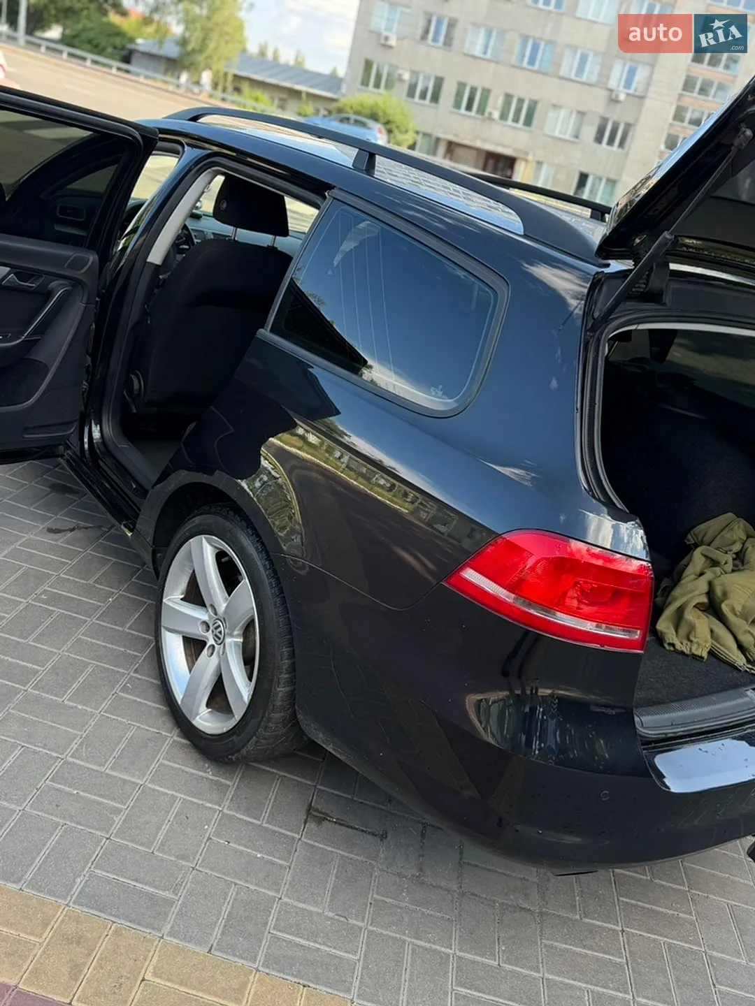 2011 Volkswagen Passat - мініатюра 16