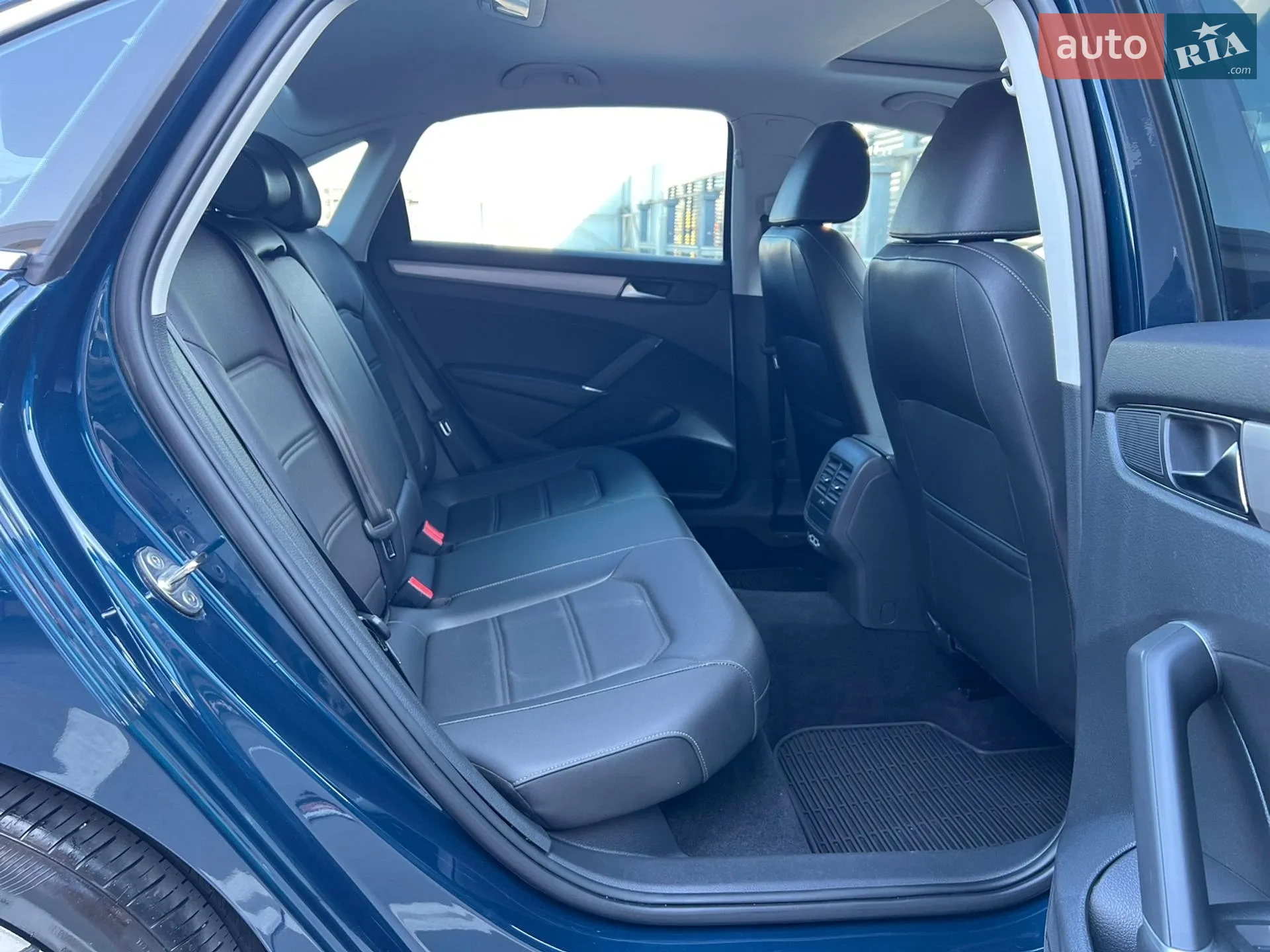 2021 Volkswagen Passat - мініатюра 24
