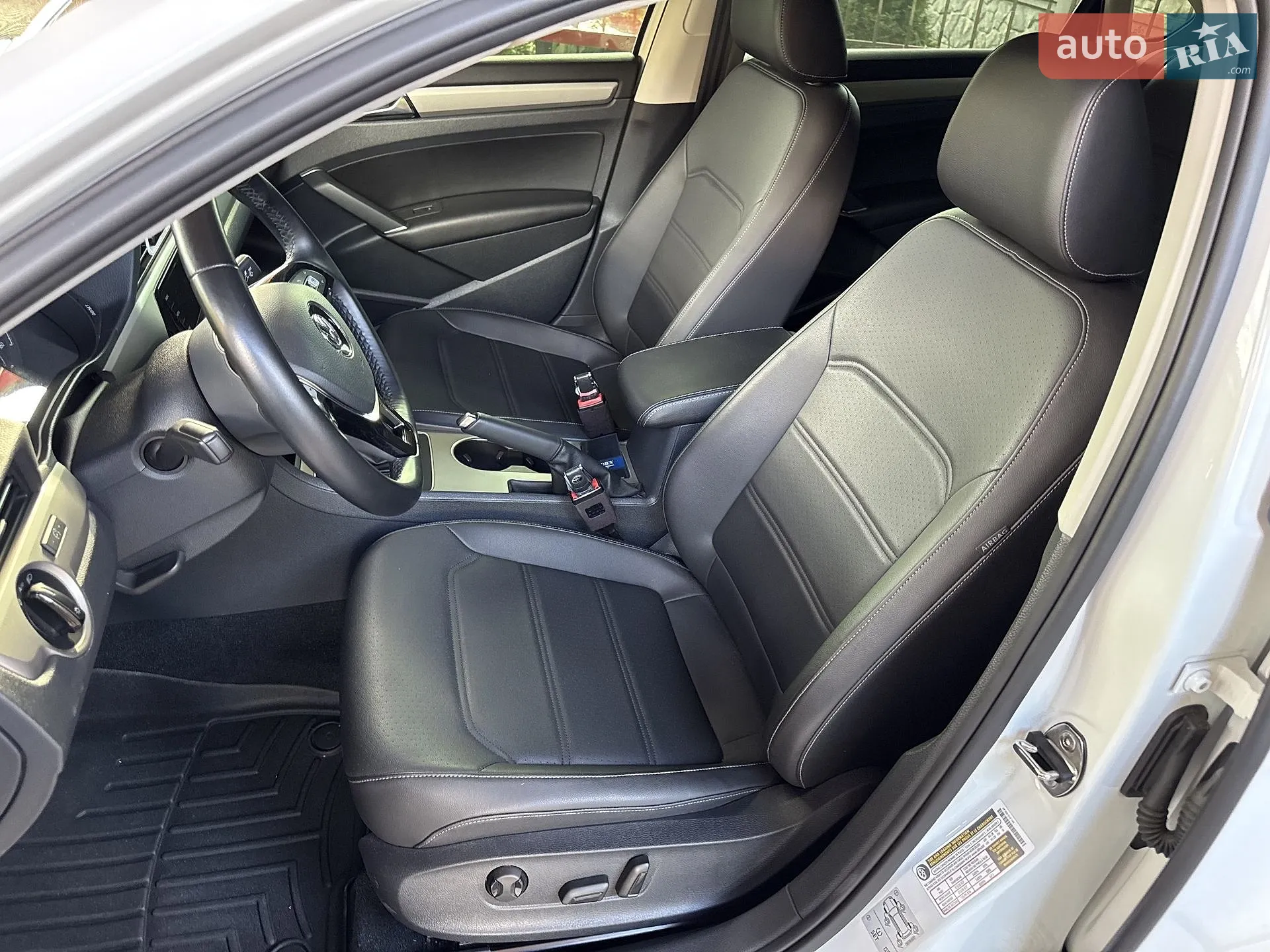 2020 Volkswagen Passat - мініатюра 14