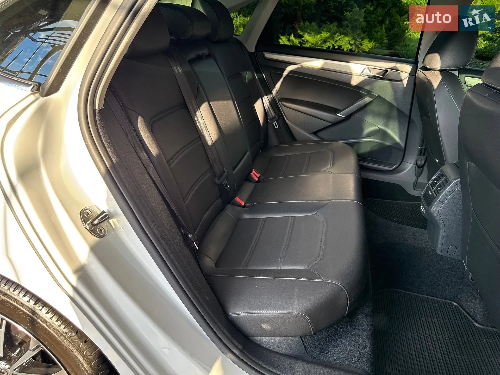 2020 Volkswagen Passat - мініатюра 23