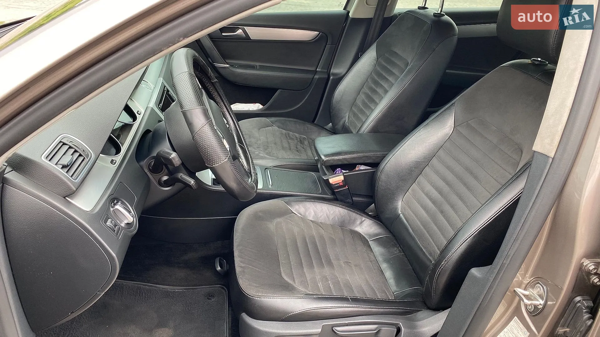 2011 Volkswagen Passat - мініатюра 18