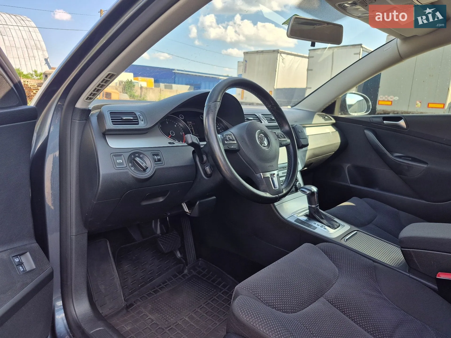 2010 Volkswagen Passat - мініатюра 8