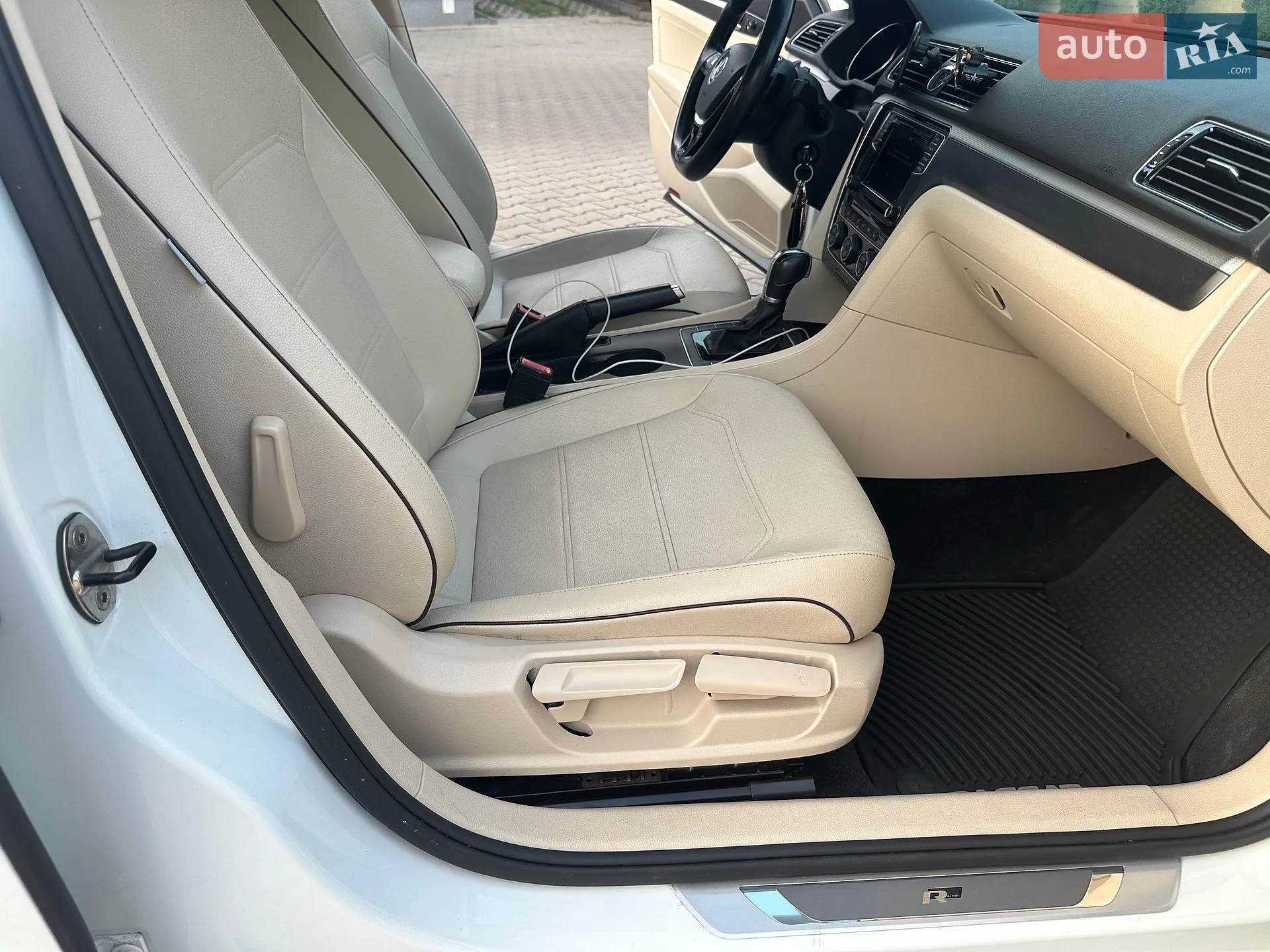 2016 Volkswagen Passat - мініатюра 75