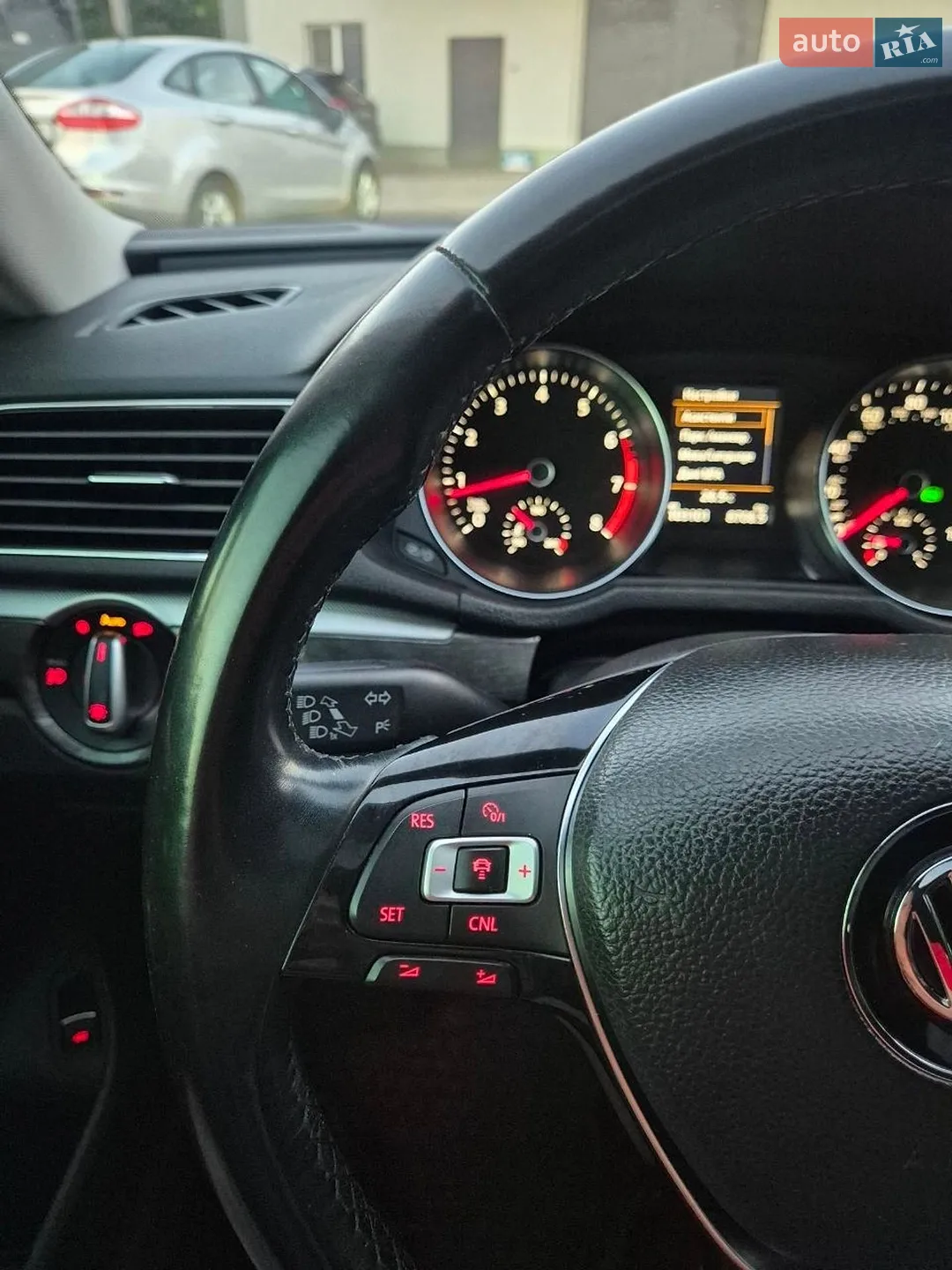 2016 Volkswagen Passat - мініатюра 44