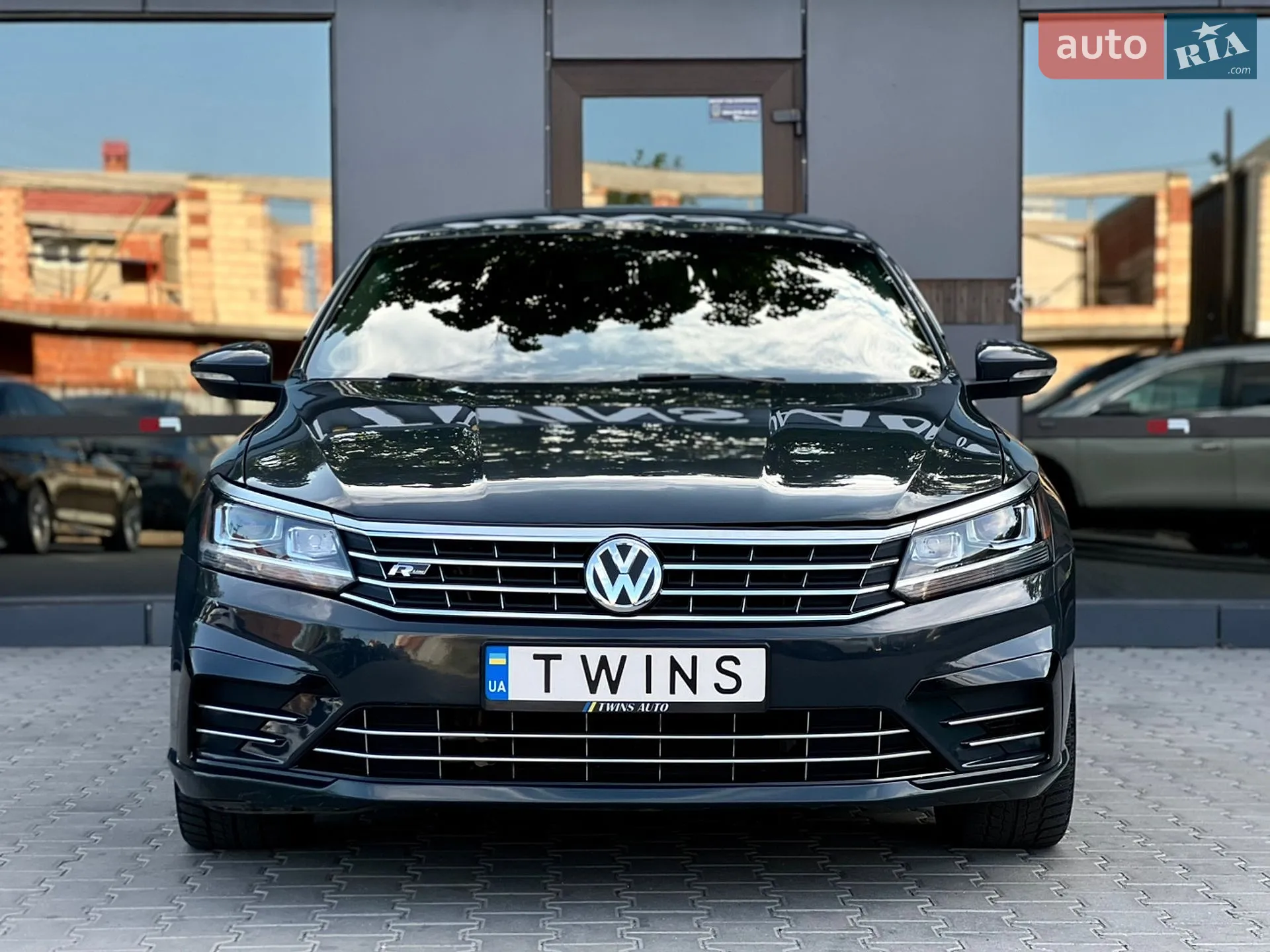 2017 Volkswagen Passat - мініатюра 2